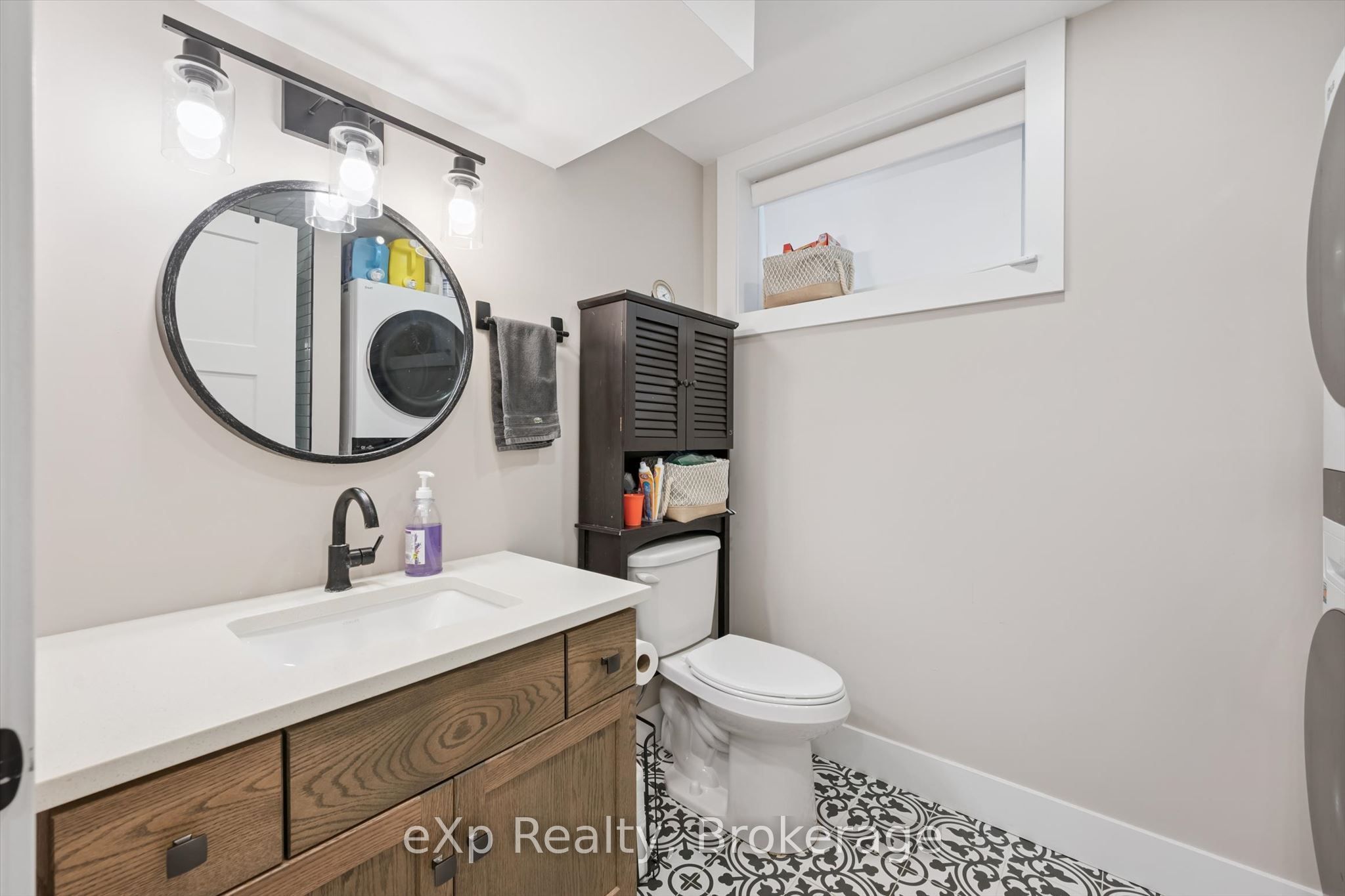 41 Westra Drive Property Photo 37