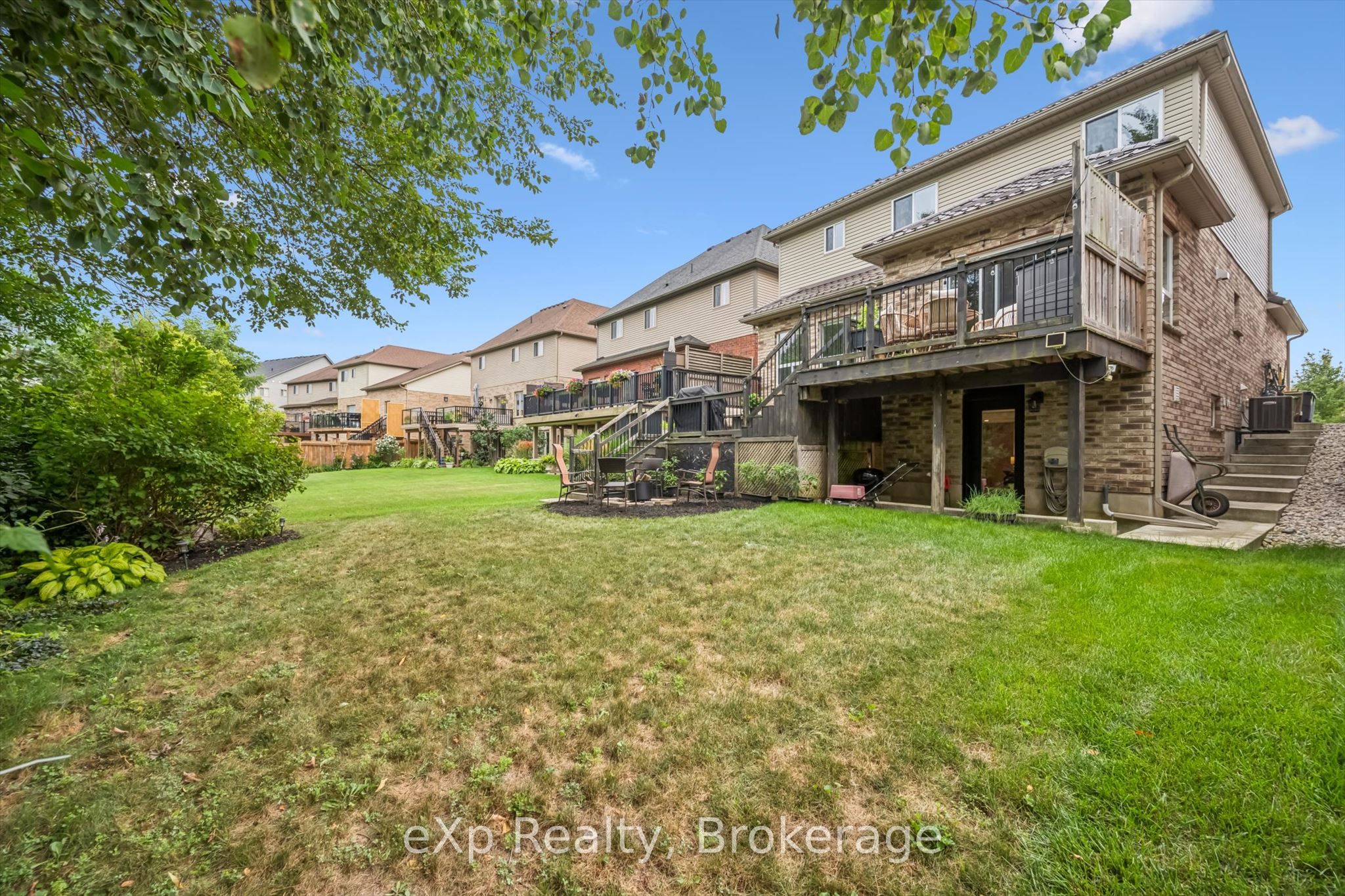 41 Westra Drive Property Photo 43