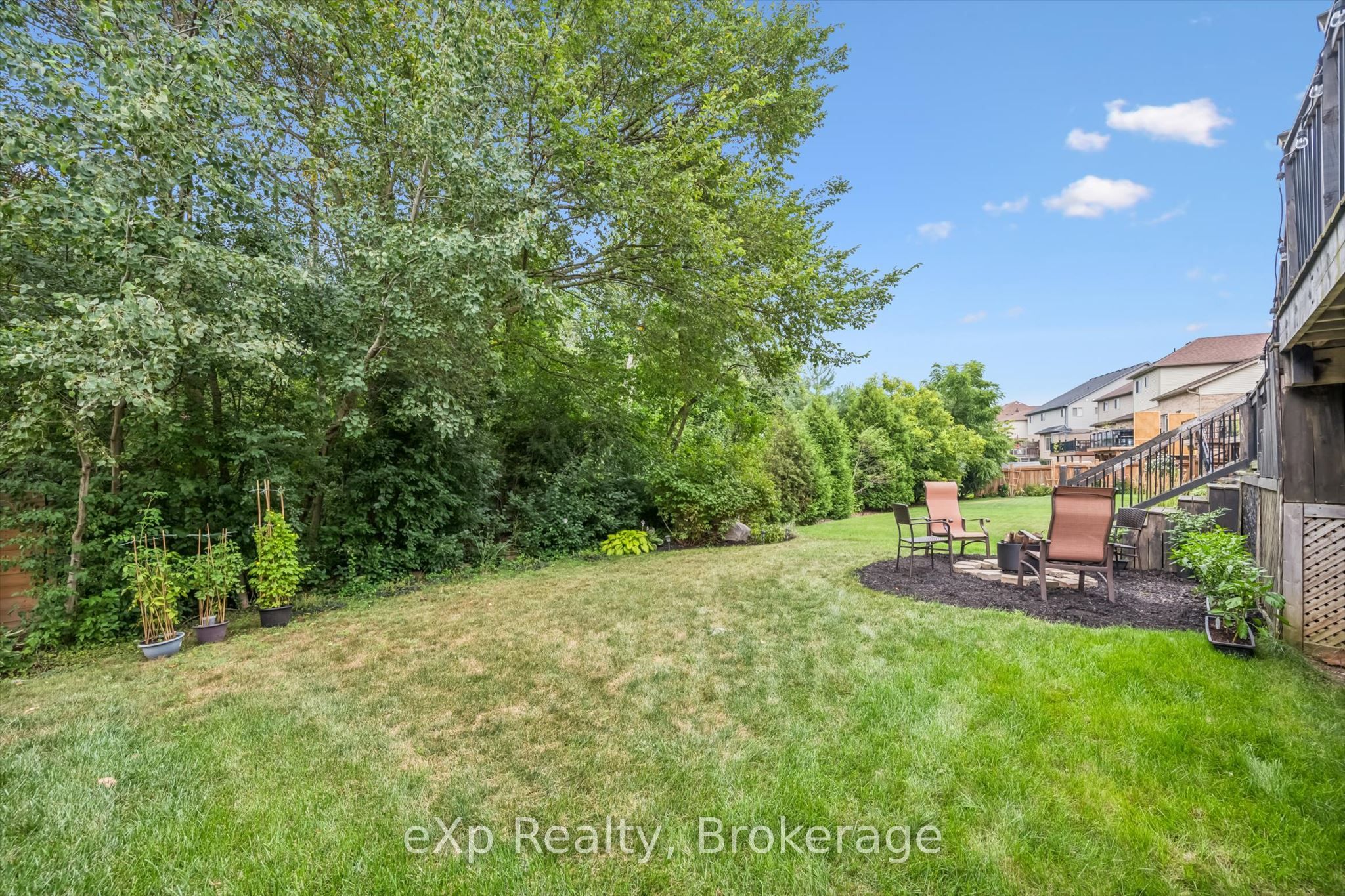 41 Westra Drive Property Photo 44