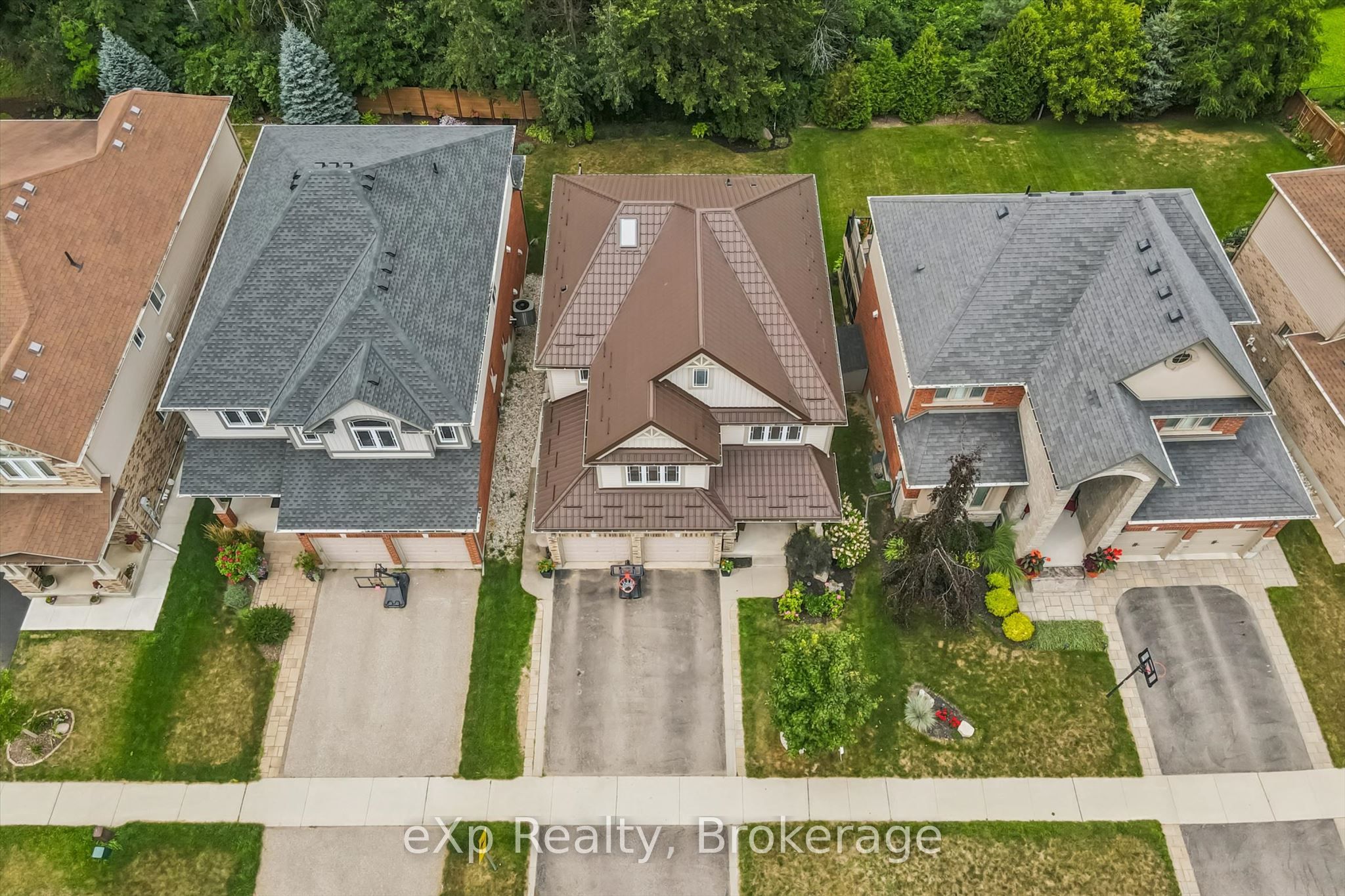 41 Westra Drive Property Photo 47