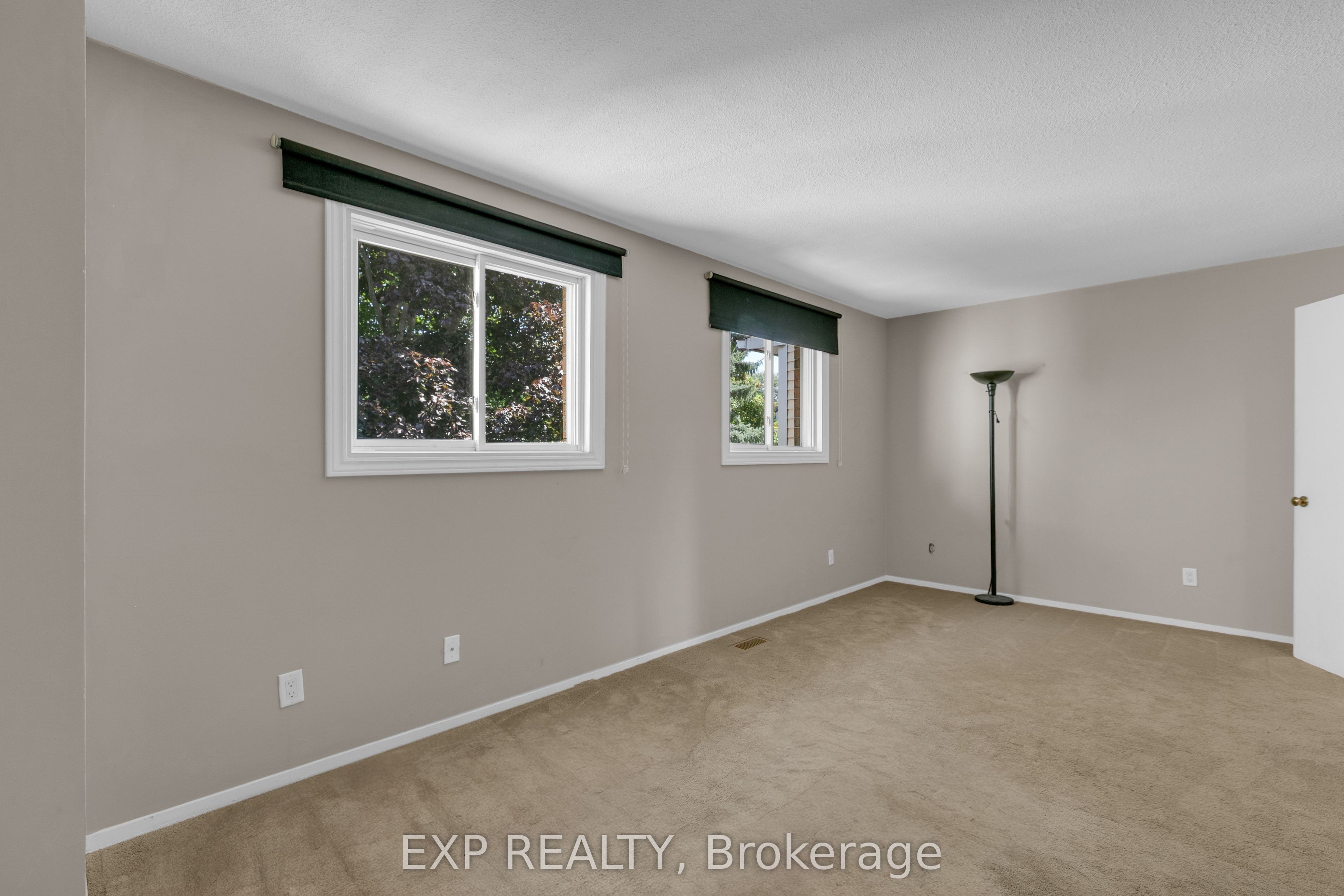 7 Sundback Lane Property Photo 12