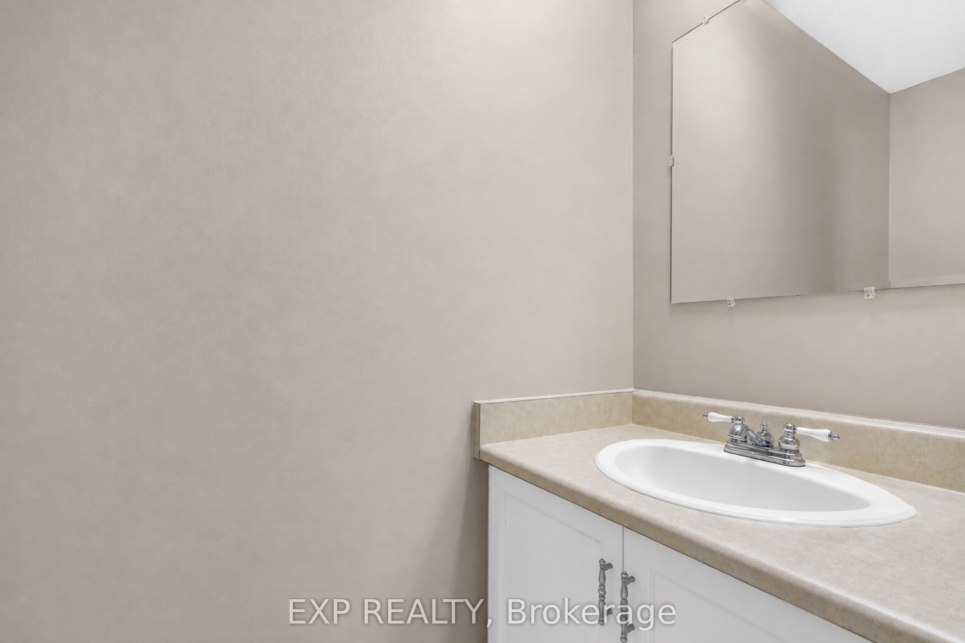 7 Sundback Lane Property Photo 19