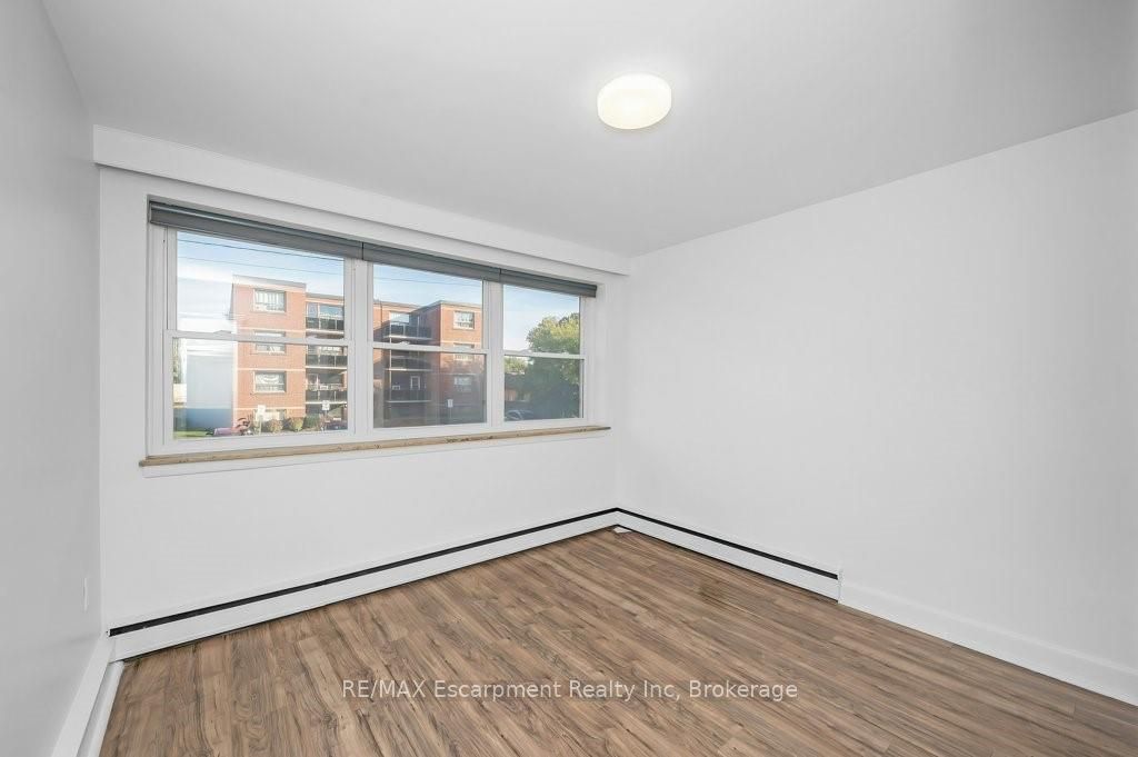 9 Grant Boulevard 201 Property Photo 21