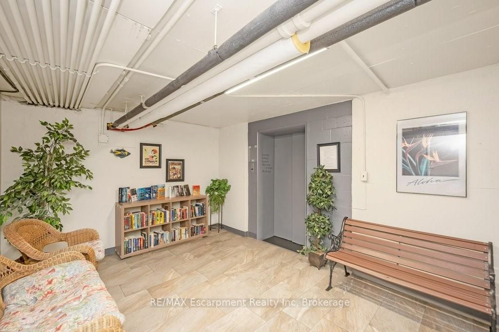 9 Grant Boulevard 201 Property Photo 33