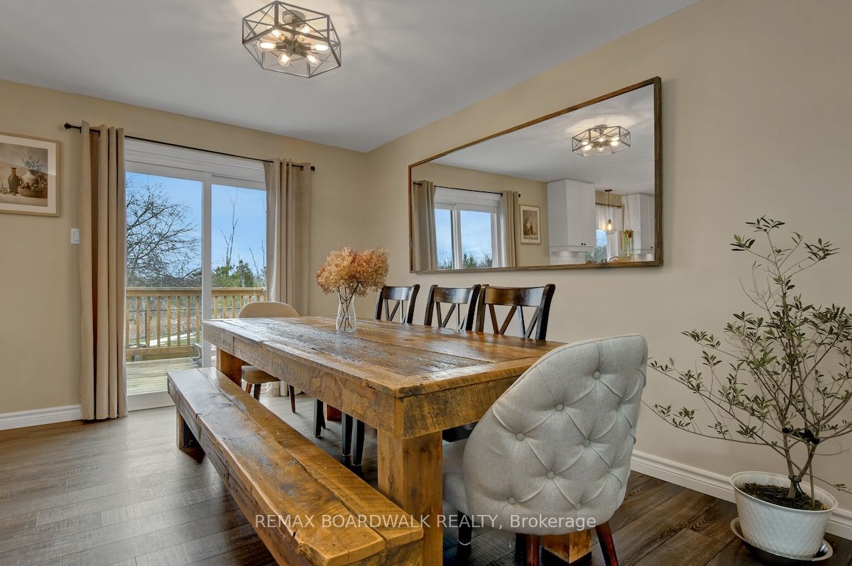 1505 7th Line Property Photo 14
