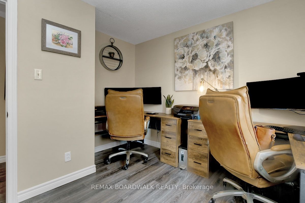1505 7th Line Property Photo 27