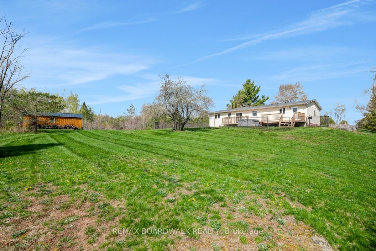1505 7th Line Property Photo 47