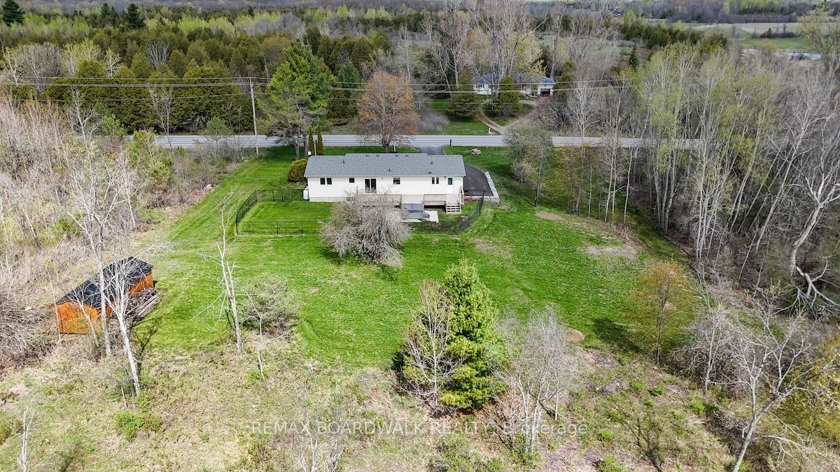 1505 7th Line Property Photo 48