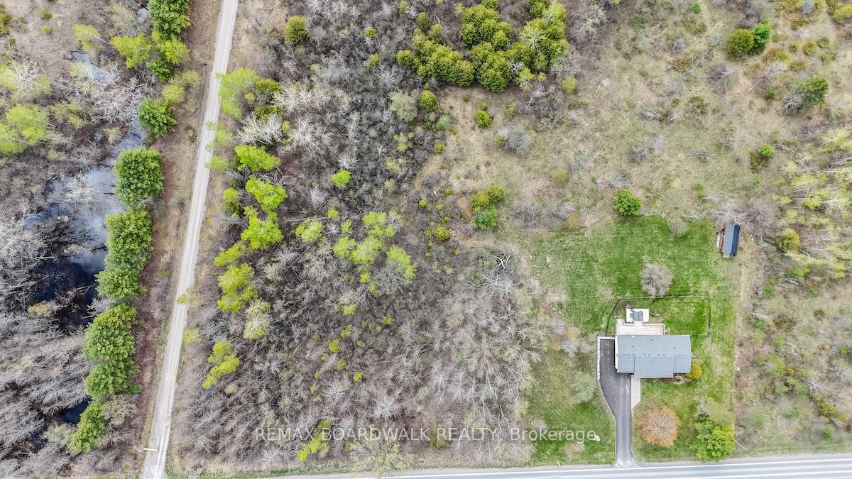 1505 7th Line Property Photo 49