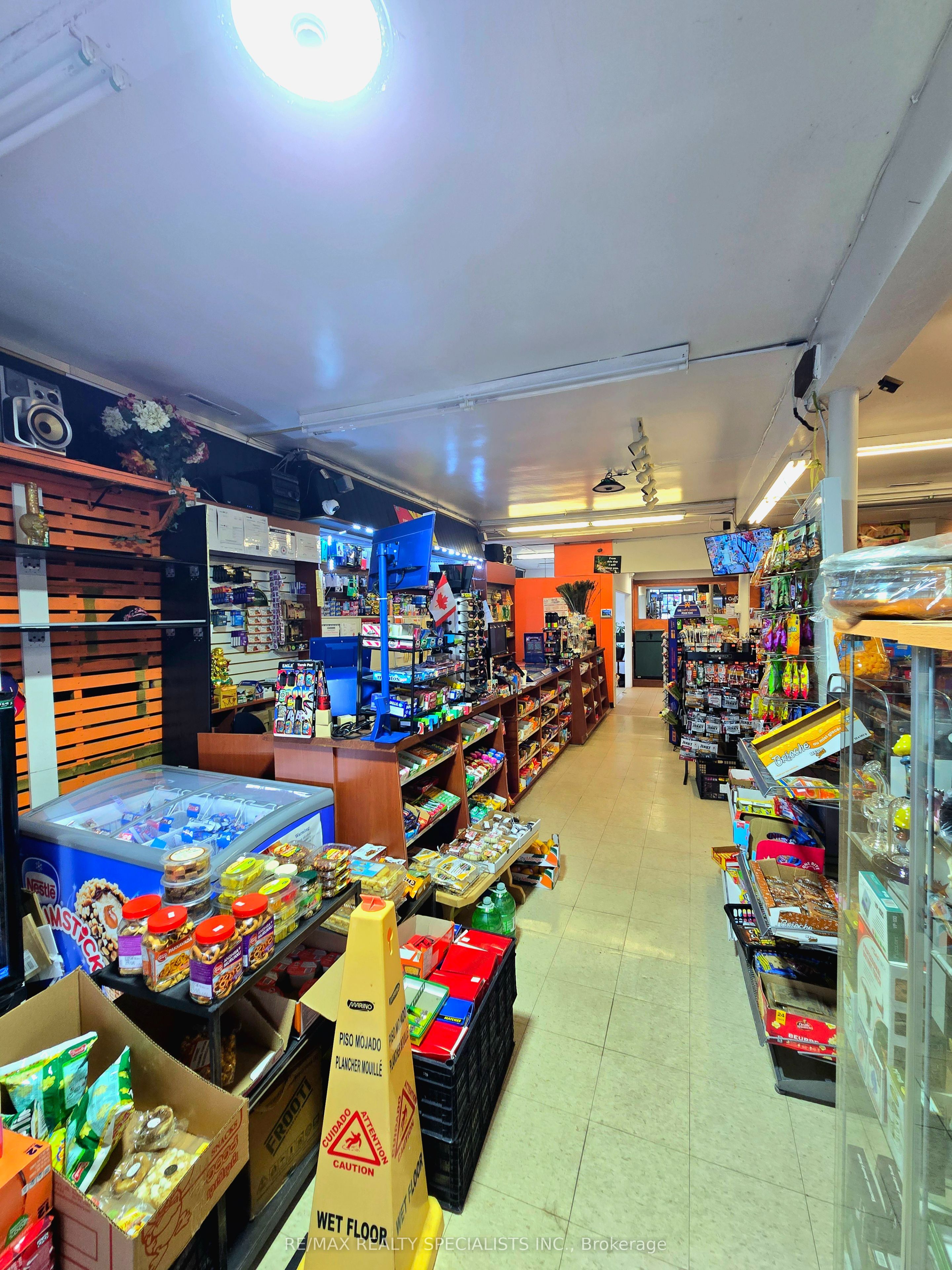 80 Dufferin Avenue
