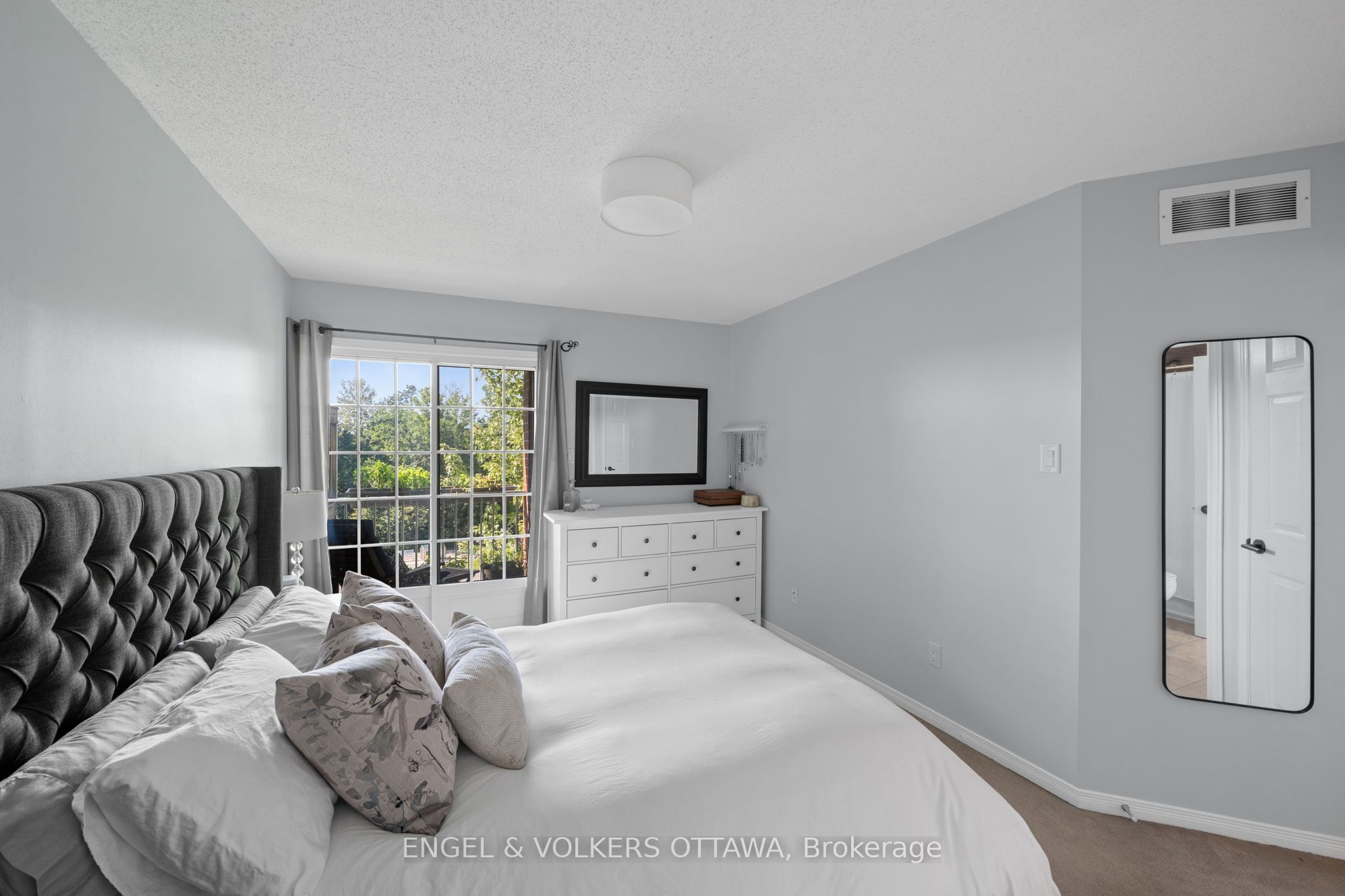 70 Edenvale Drive 163 Property Photo 27