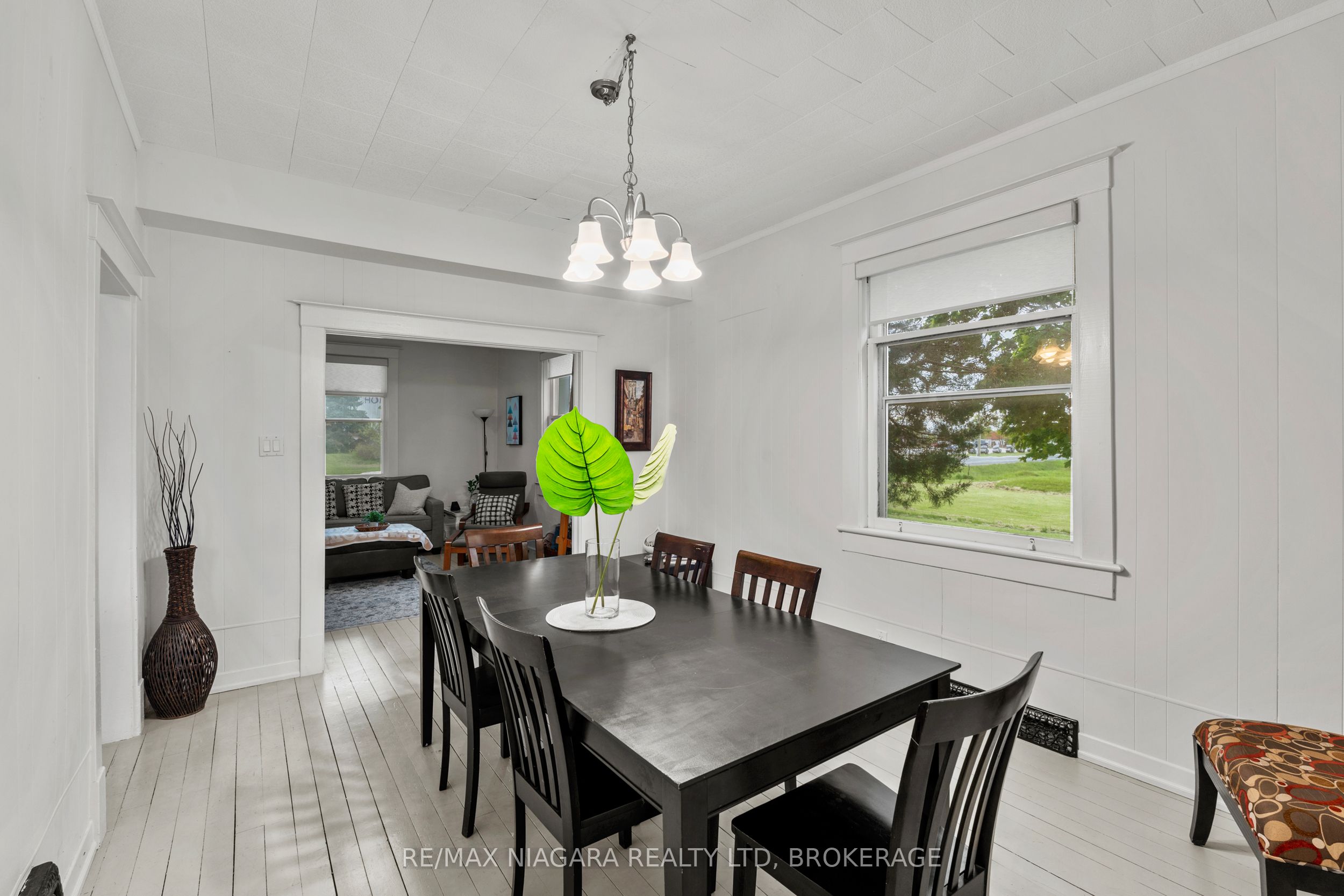 1068 Niagara Stone Road Property Photo 12