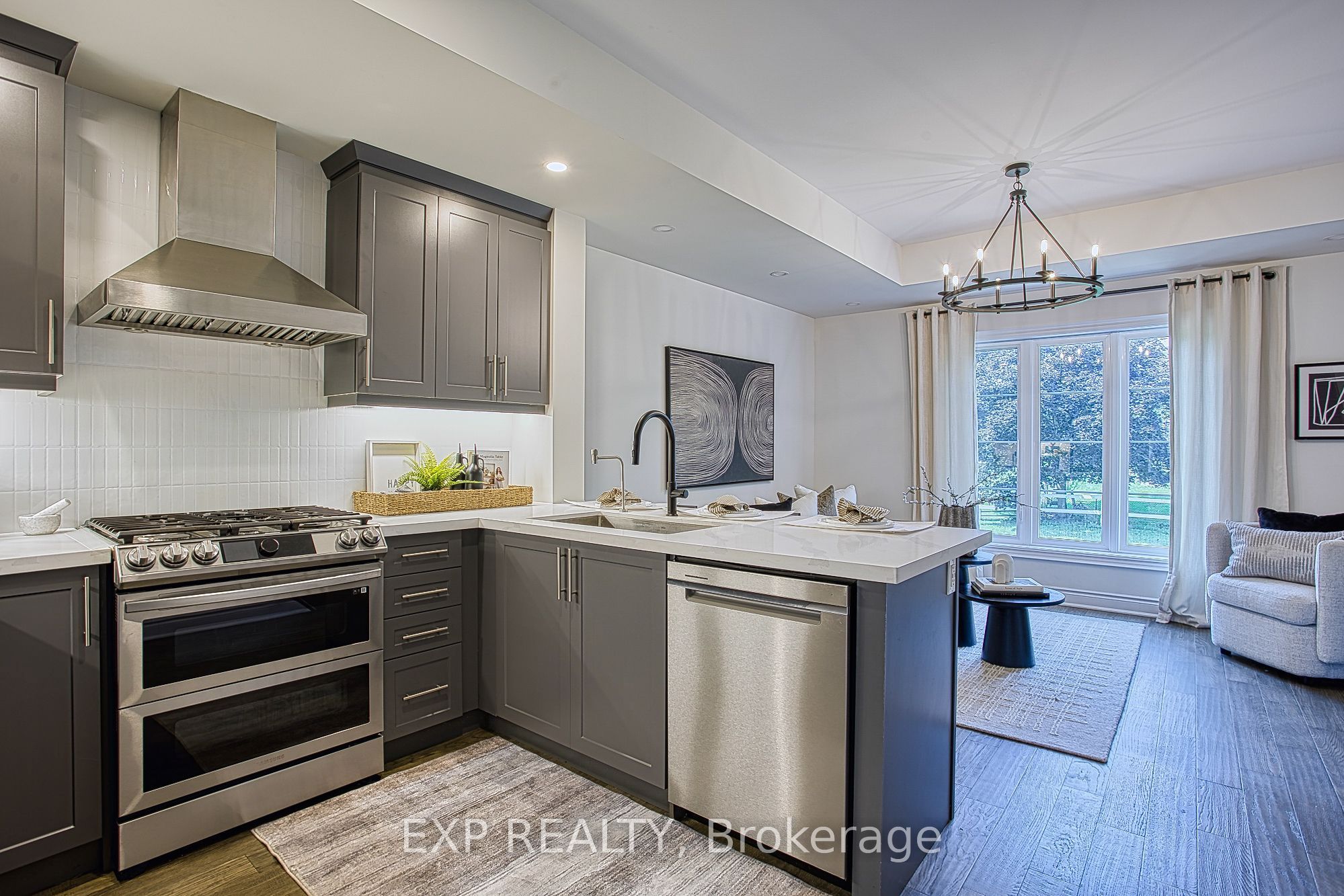 383 Dundas Street E 4 Property Photo 6
