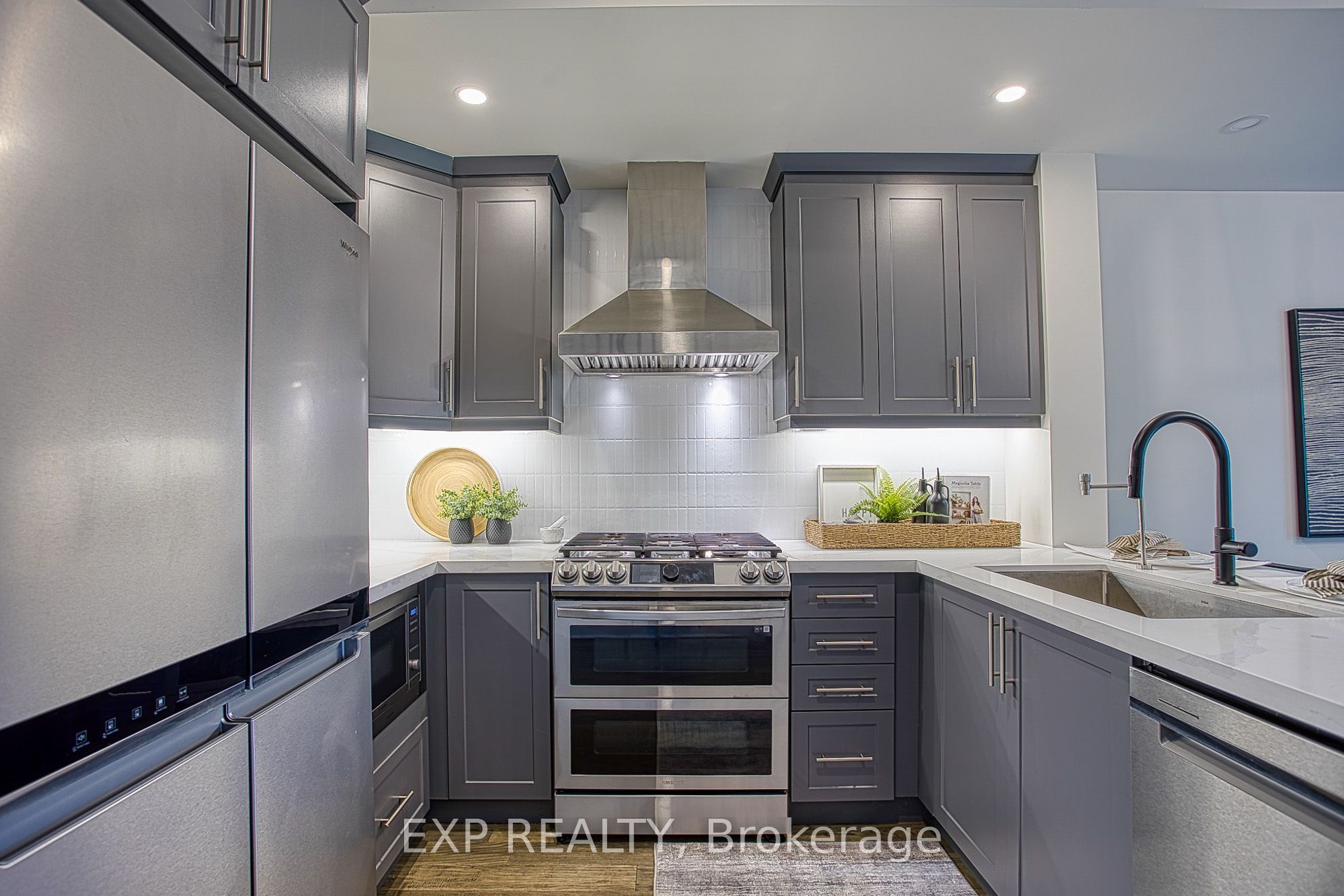 383 Dundas Street E 4 Property Photo 7
