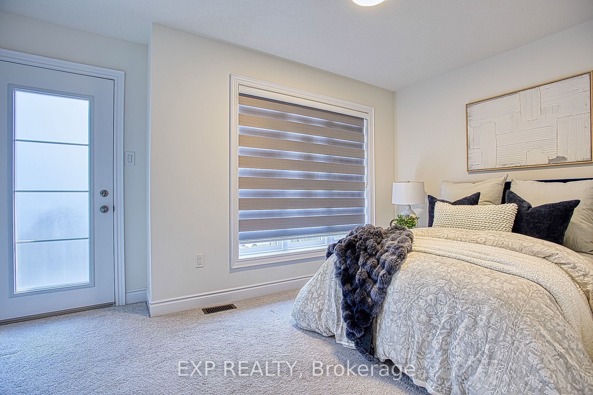 383 Dundas Street E 4 Property Photo 15