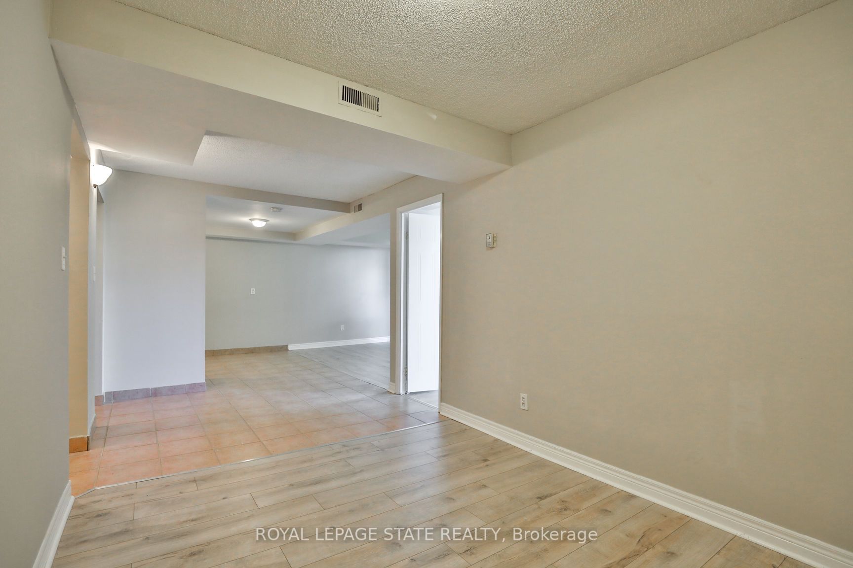 400 York Boulevard 208 Property Photo 13