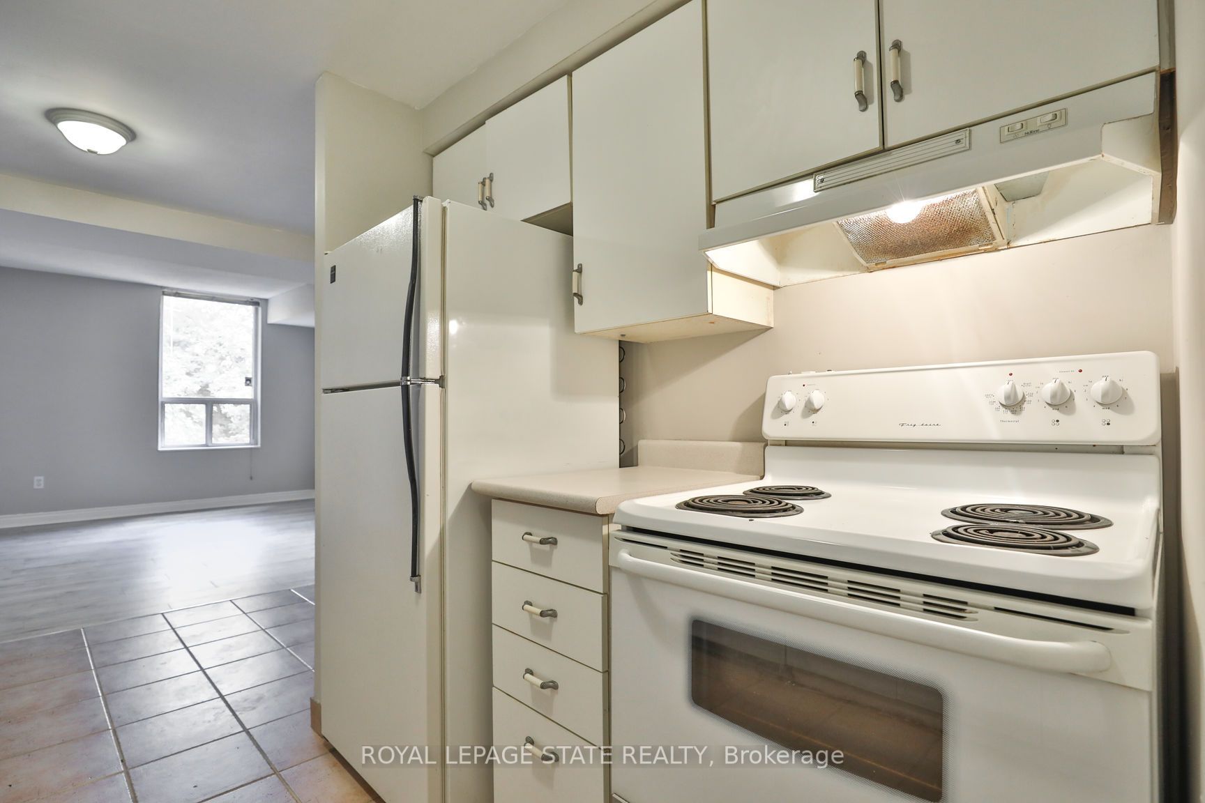 400 York Boulevard 208 Property Photo 16