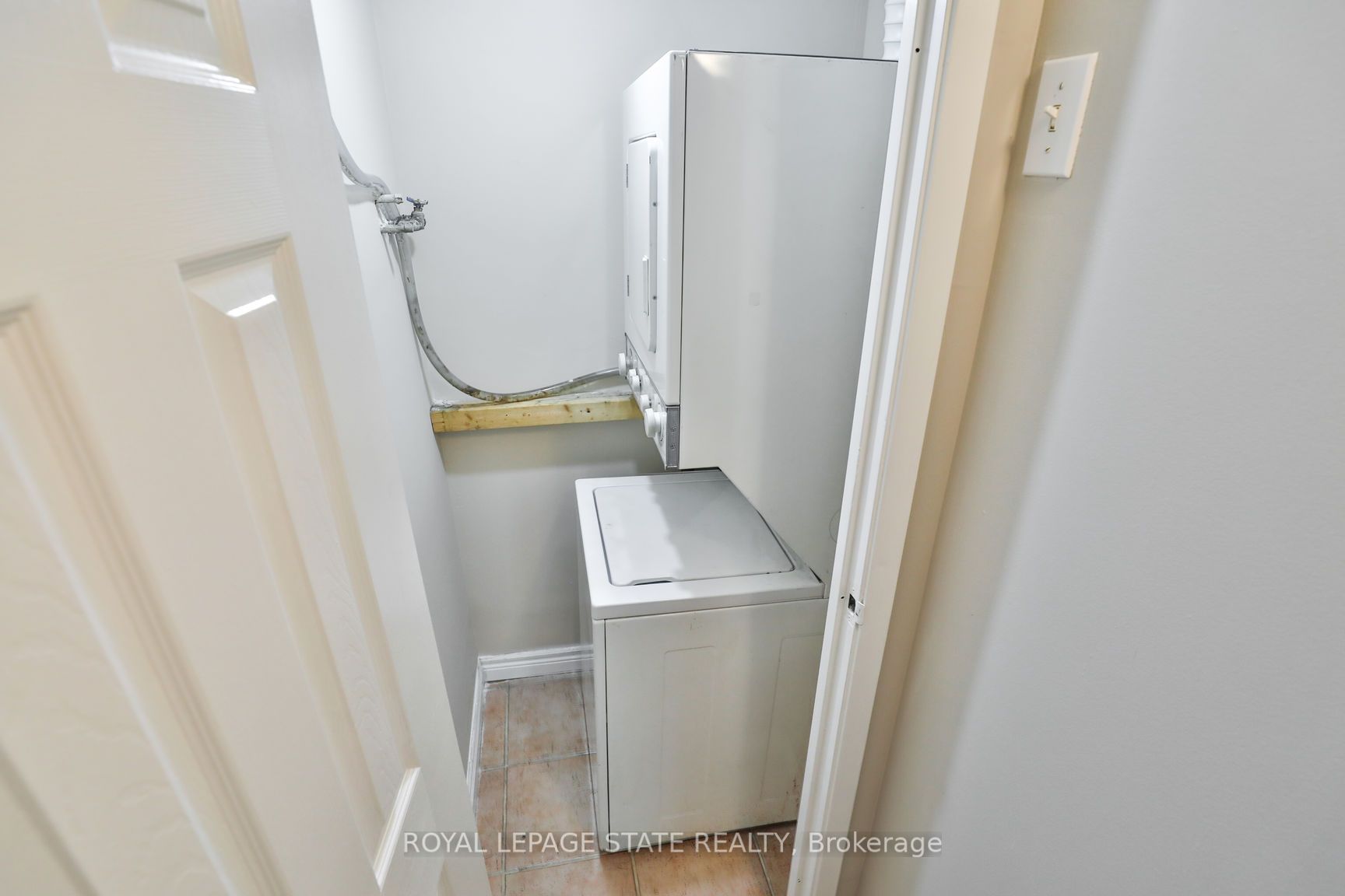 400 York Boulevard 208 Property Photo 21
