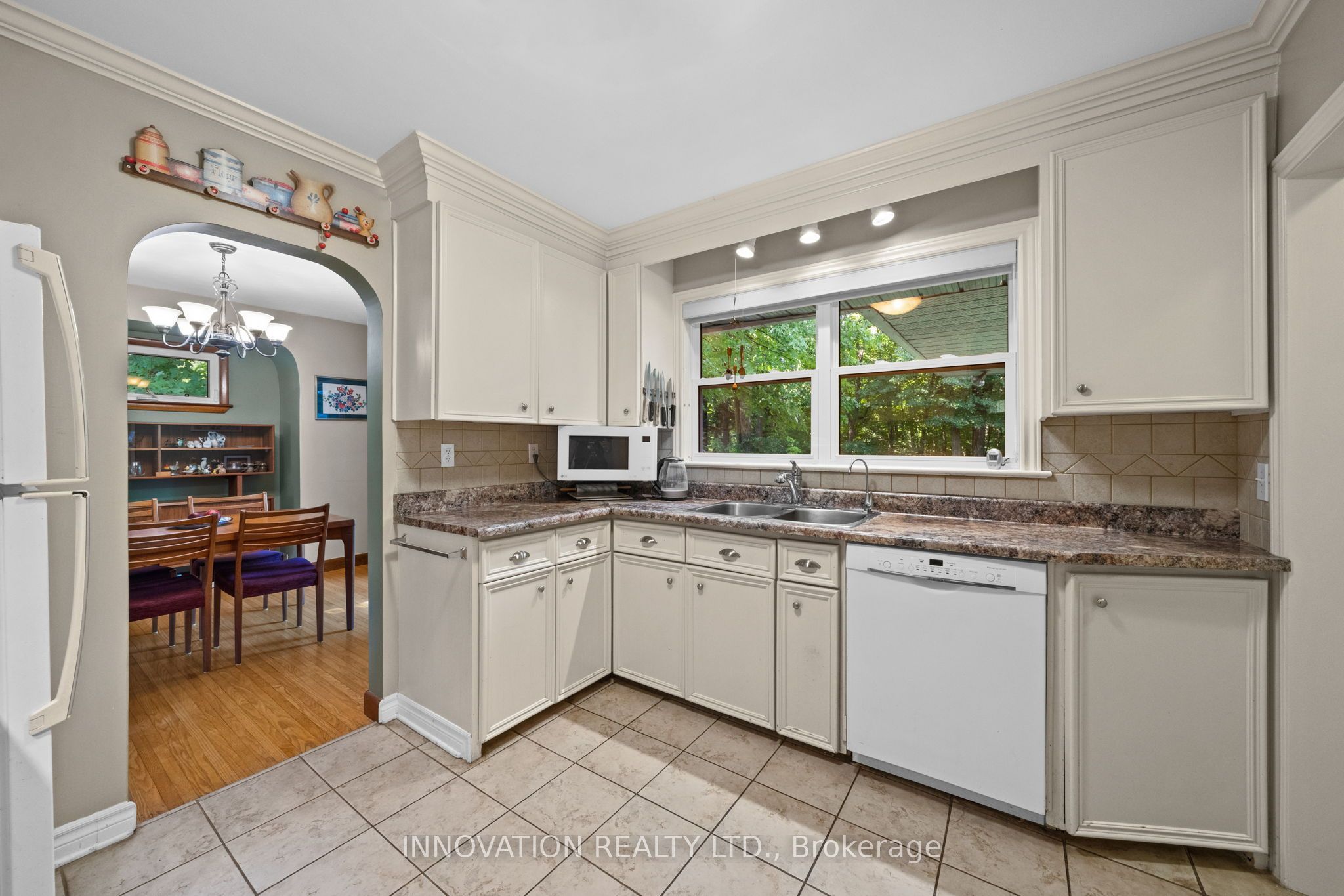 3885 Carp Road Property Photo 14