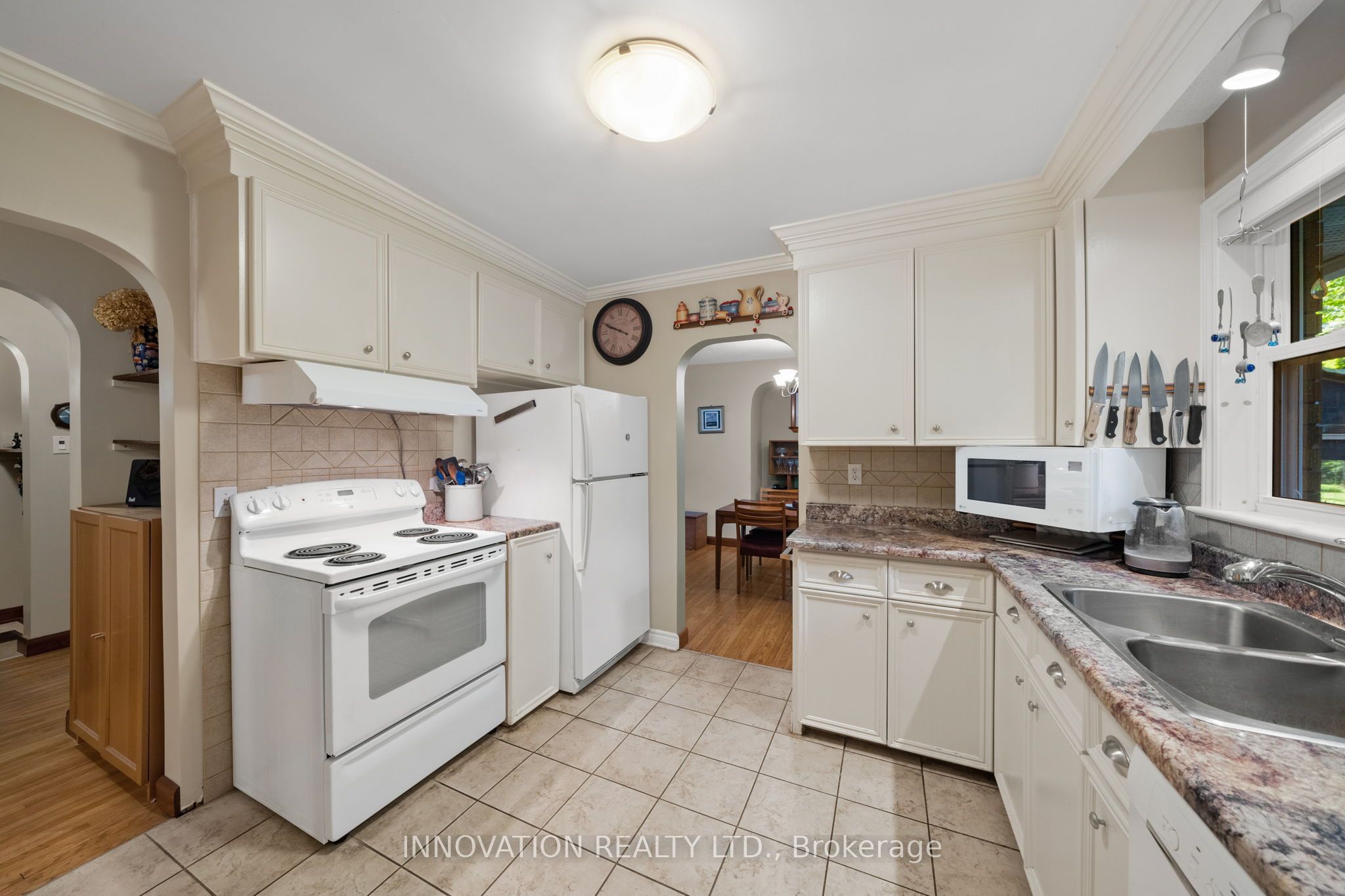 3885 Carp Road Property Photo 15