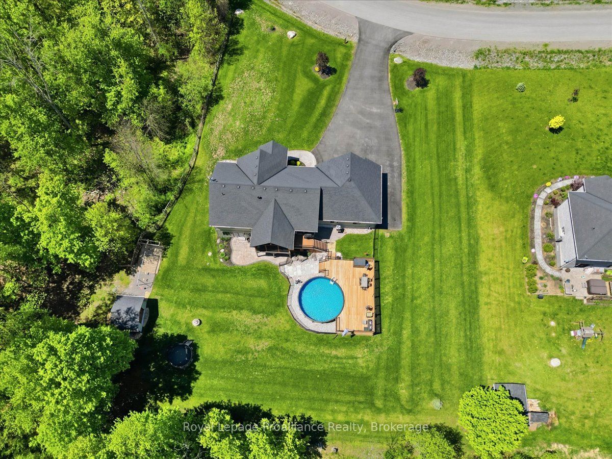 63 Hiddenvalley Drive Property Photo 1