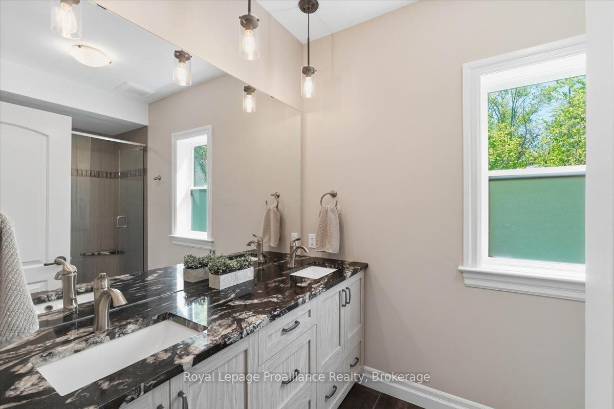 63 Hiddenvalley Drive Property Photo 27