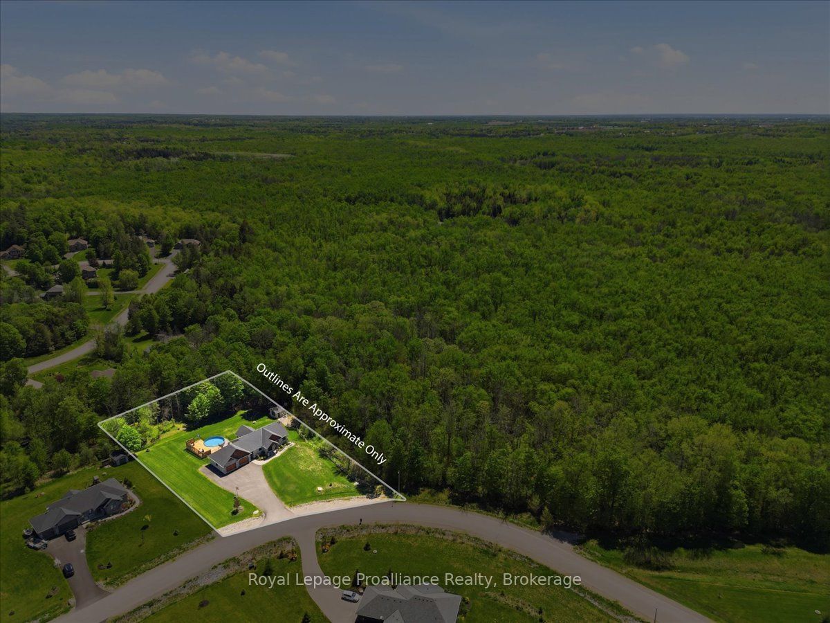 63 Hiddenvalley Drive Property Photo 39