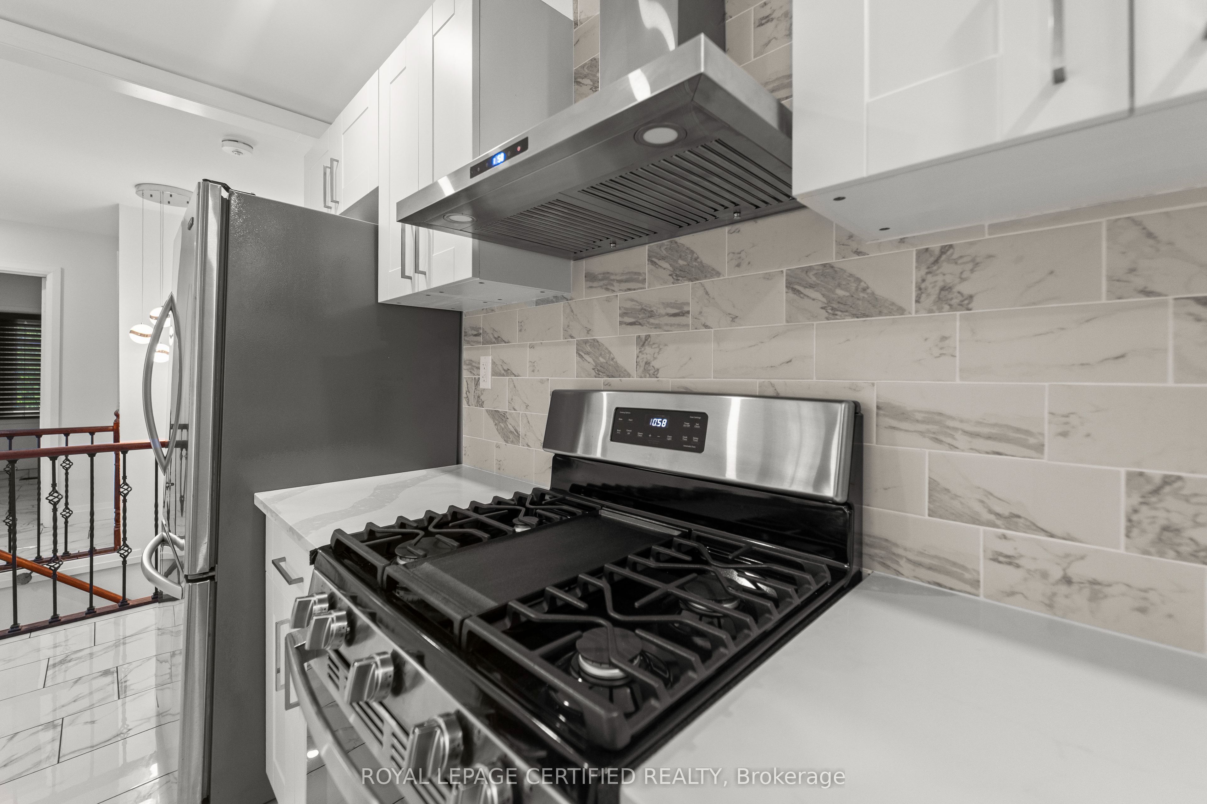 25 Eby Street S Property Photo 11