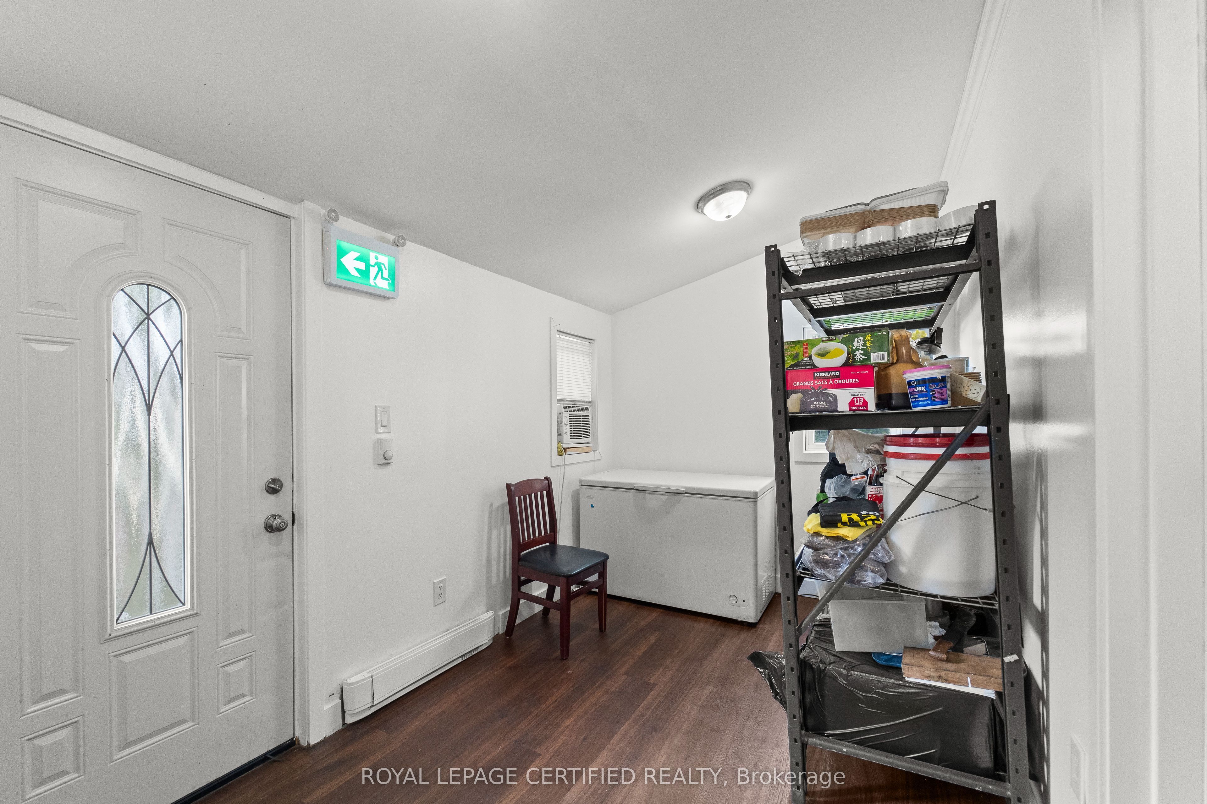 25 Eby Street S Property Photo 18
