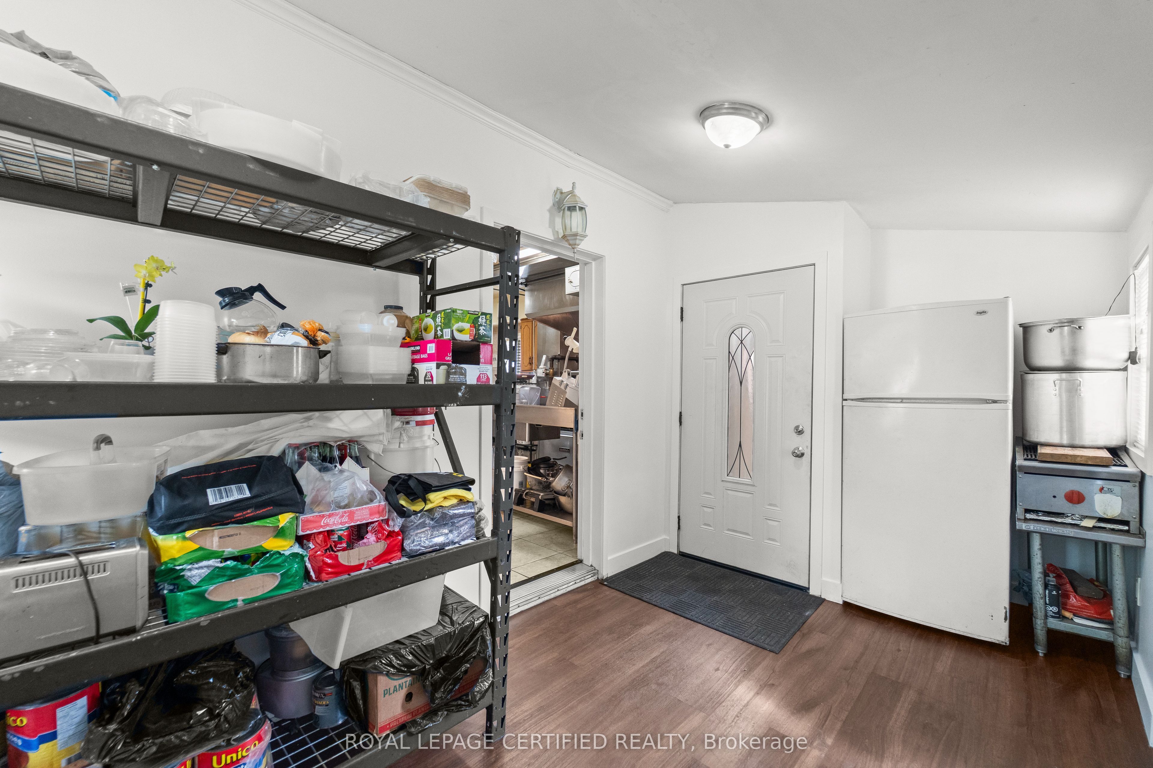 25 Eby Street S Property Photo 19