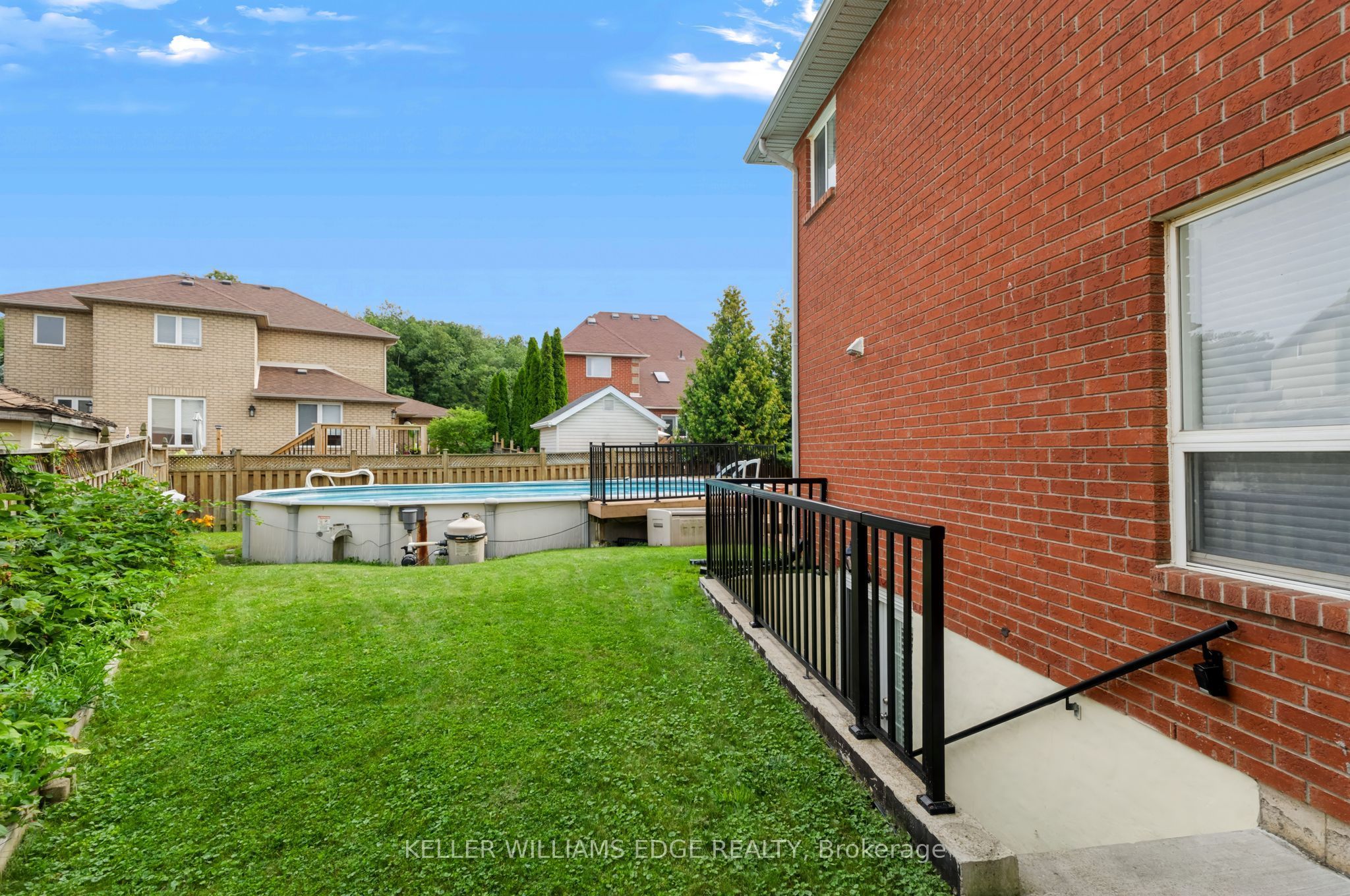 24 Eringate Drive Property Photo 4
