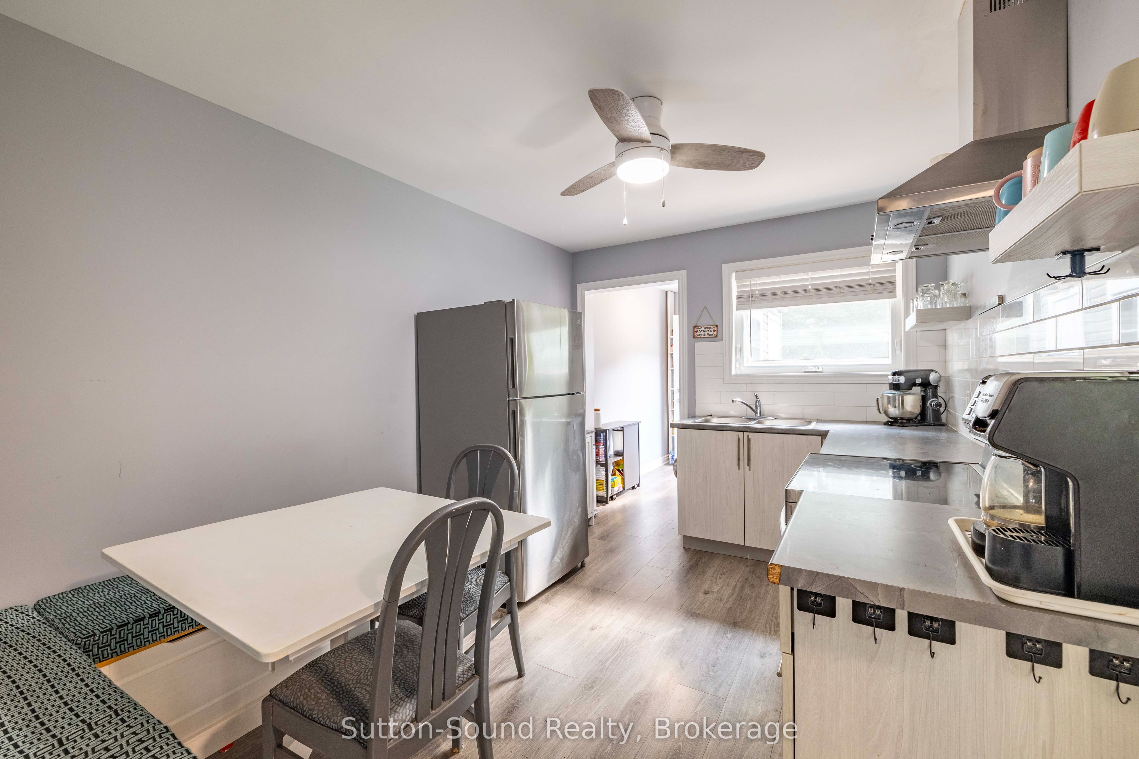 921 8th Avenue W Property Photo 7