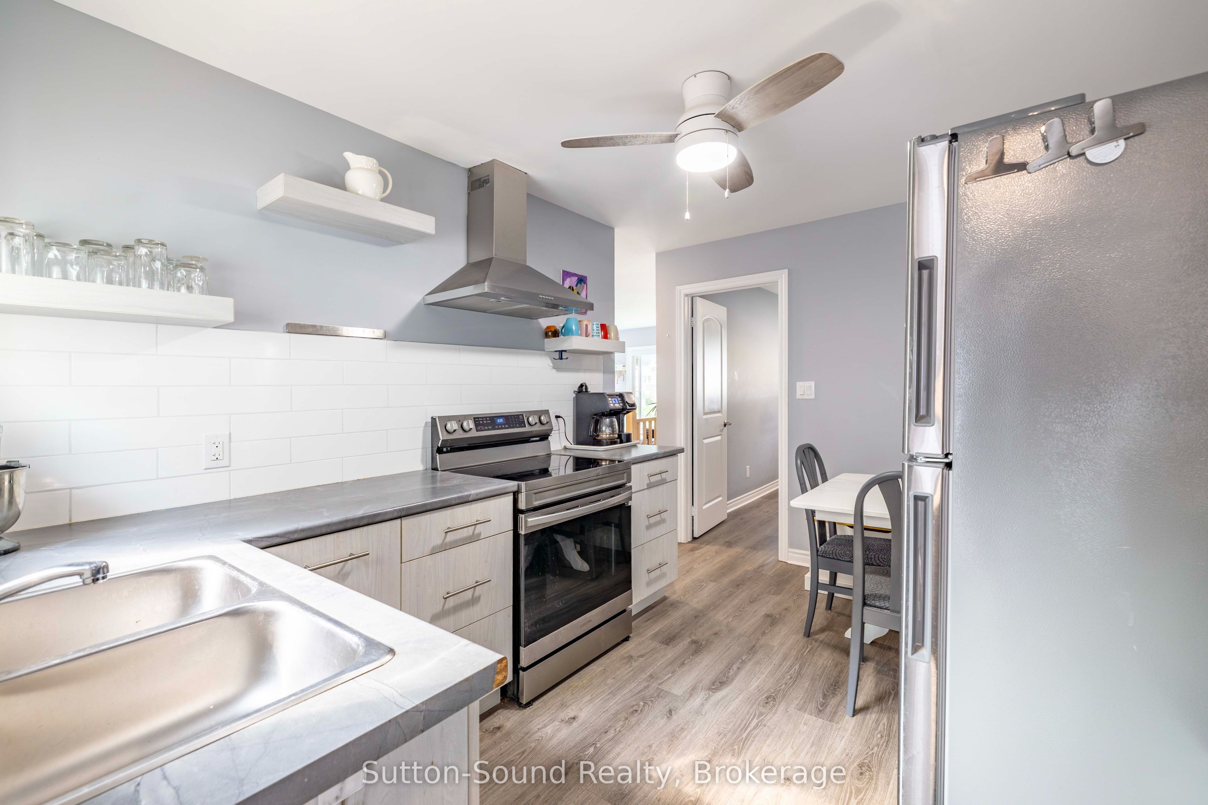 921 8th Avenue W Property Photo 8