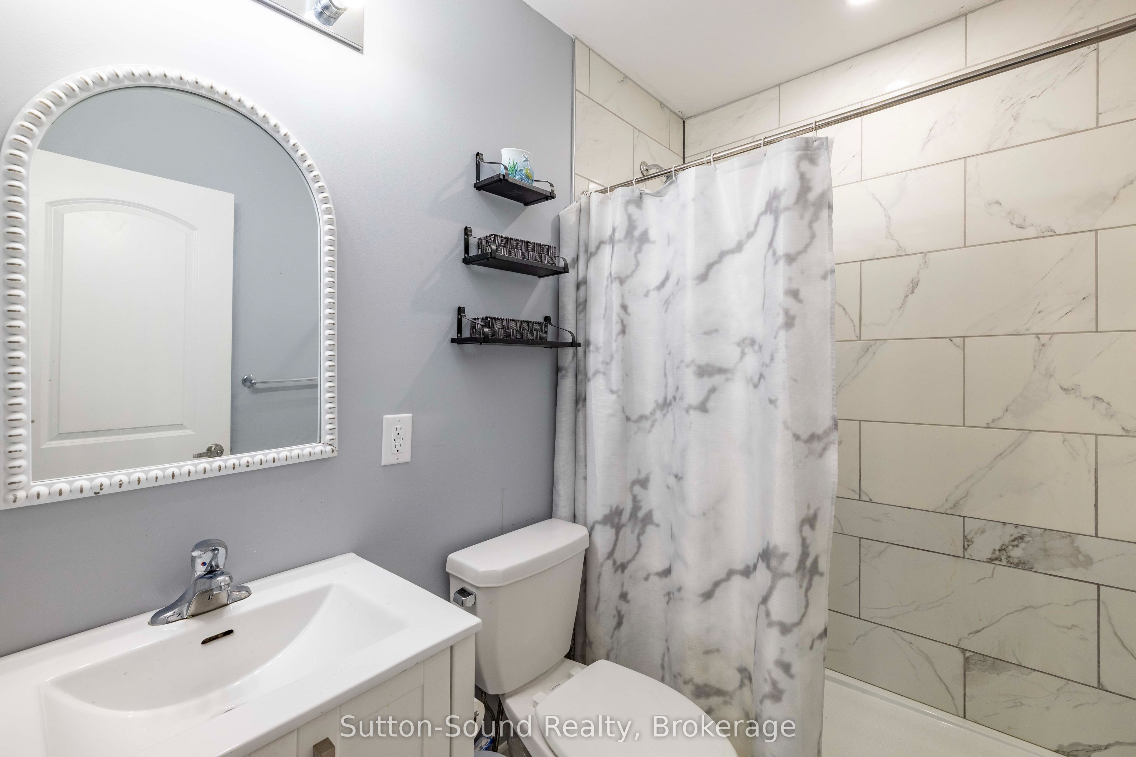 921 8th Avenue W Property Photo 15