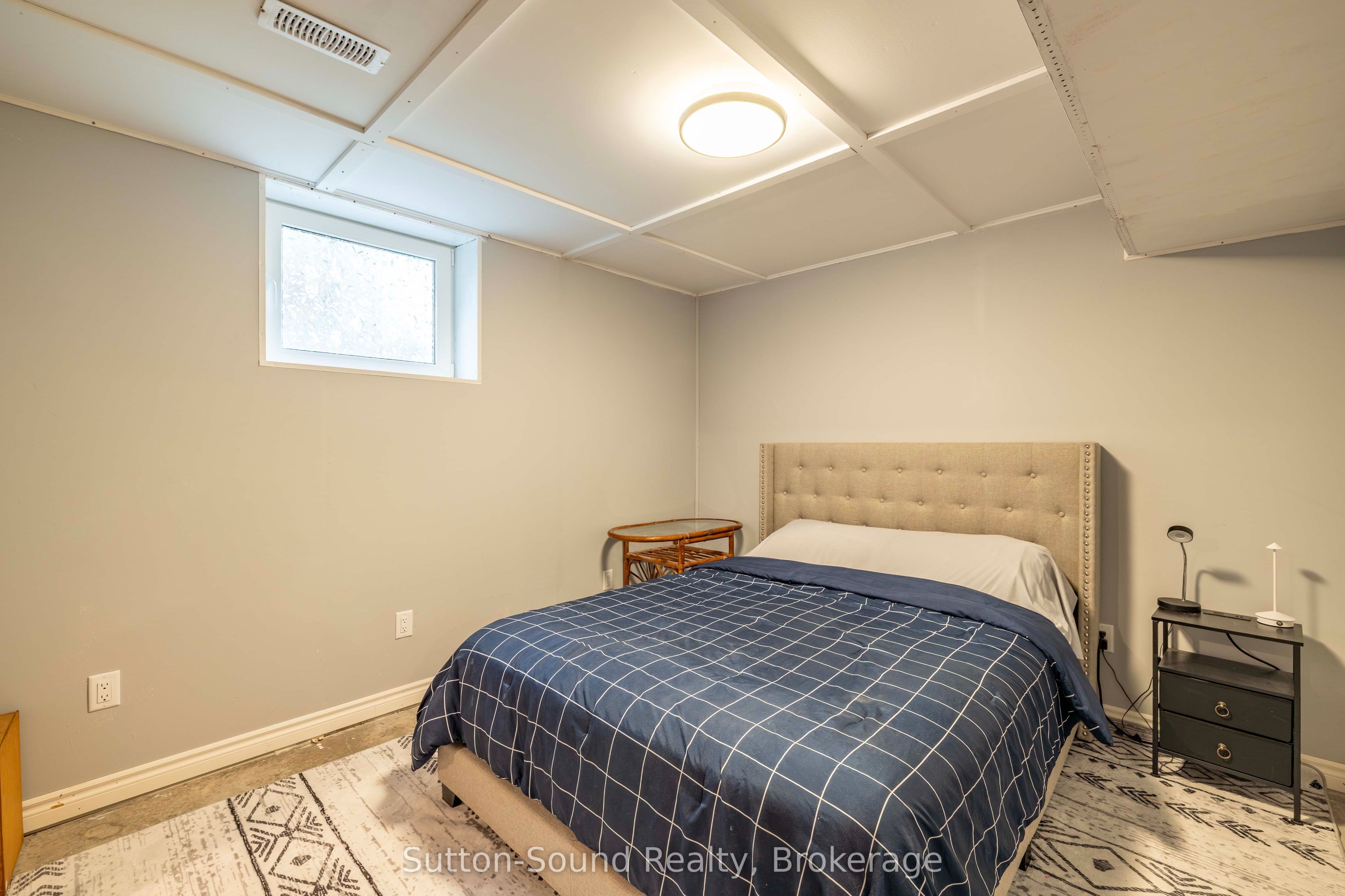 921 8th Avenue W Property Photo 18