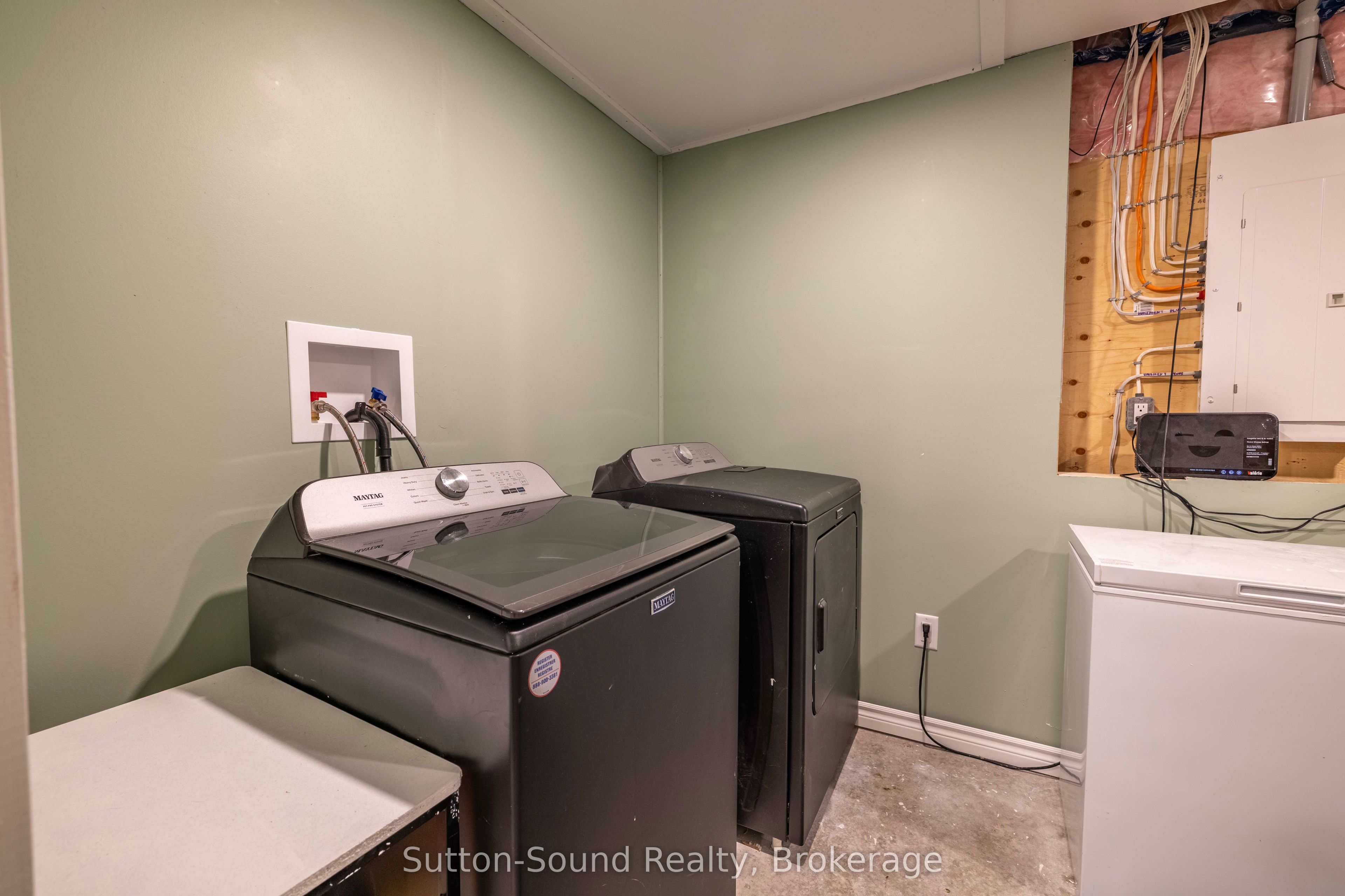 921 8th Avenue W Property Photo 19
