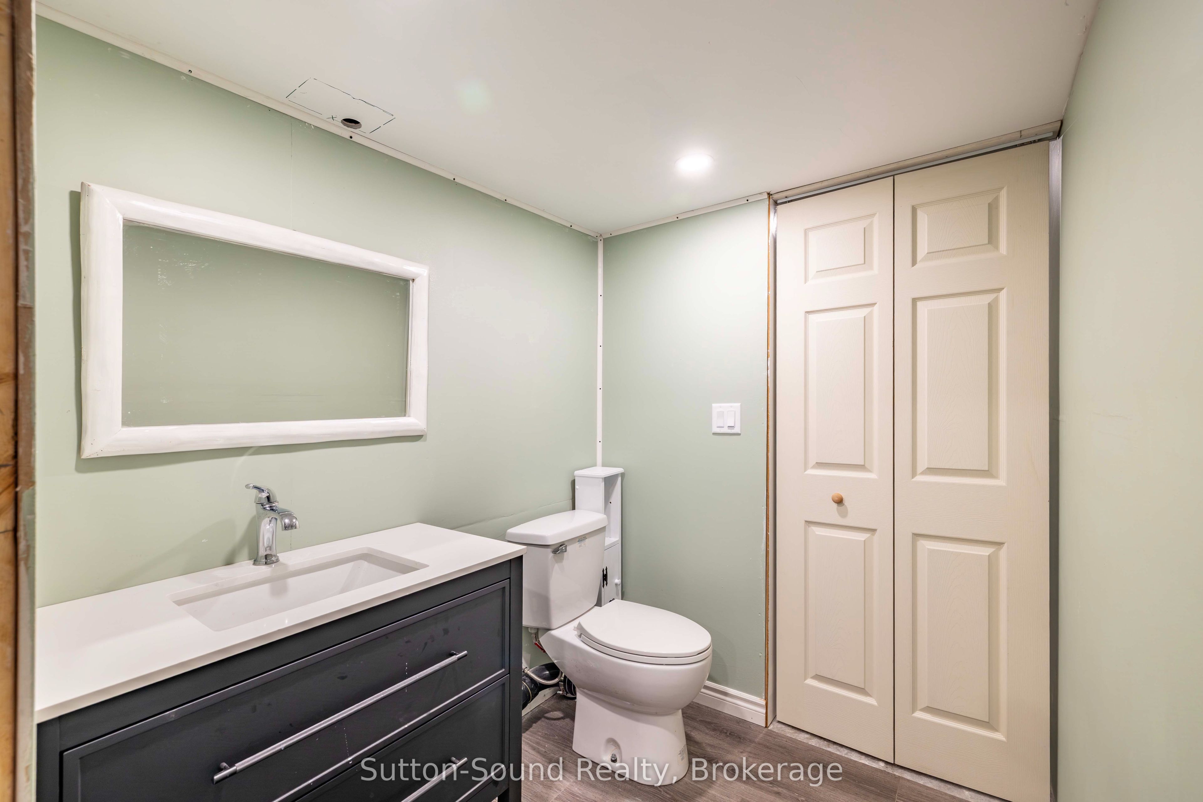 921 8th Avenue W Property Photo 21