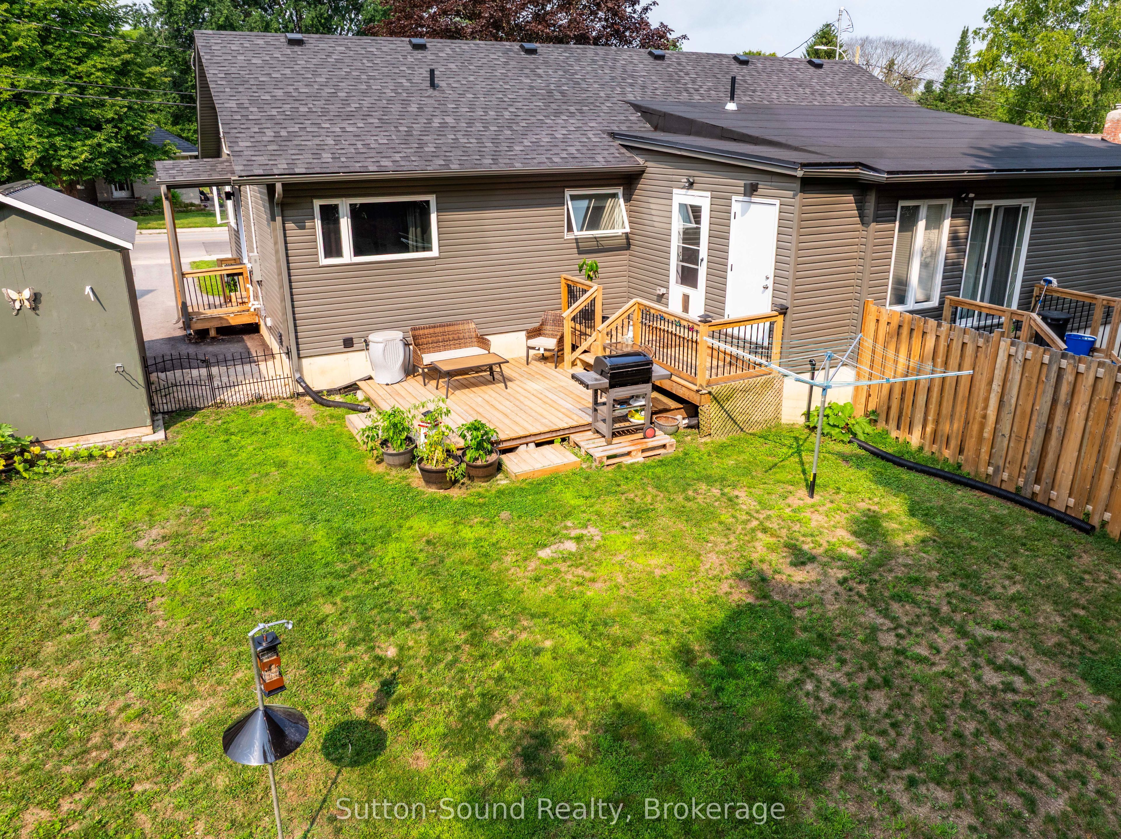 921 8th Avenue W Property Photo 28