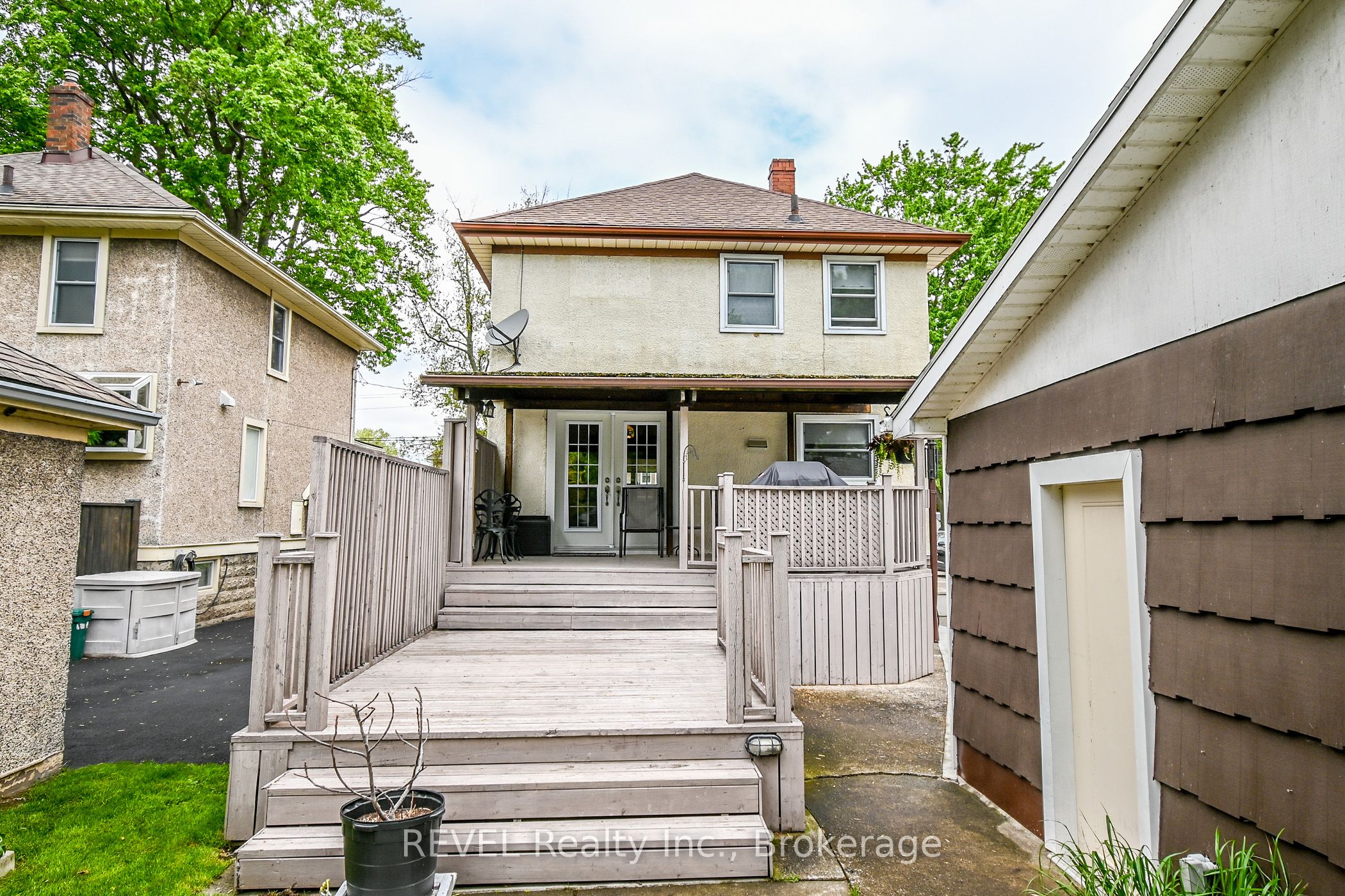 298 Stanley Street Property Photo 37