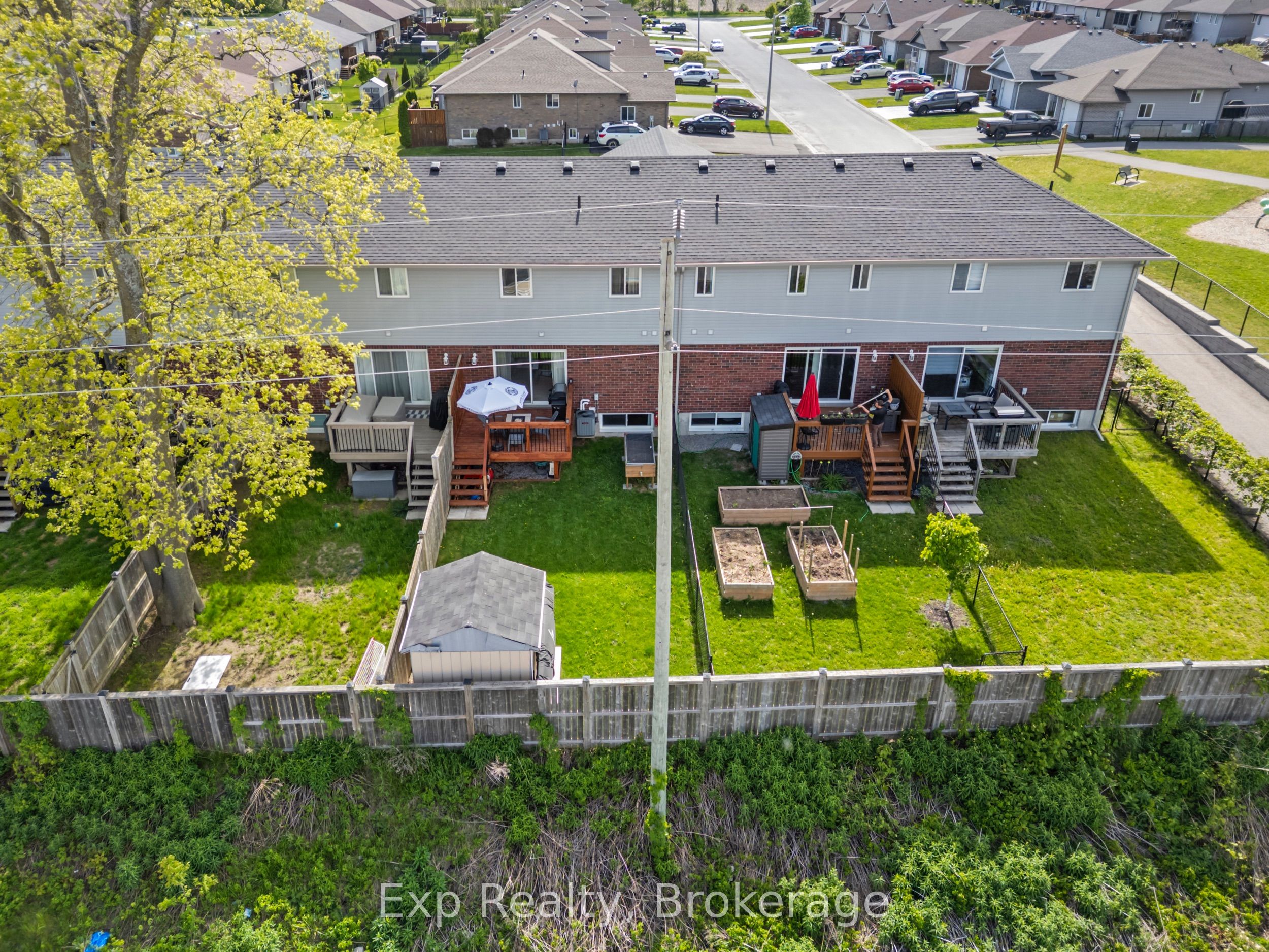 54 Cortland Crescent Property Photo 3
