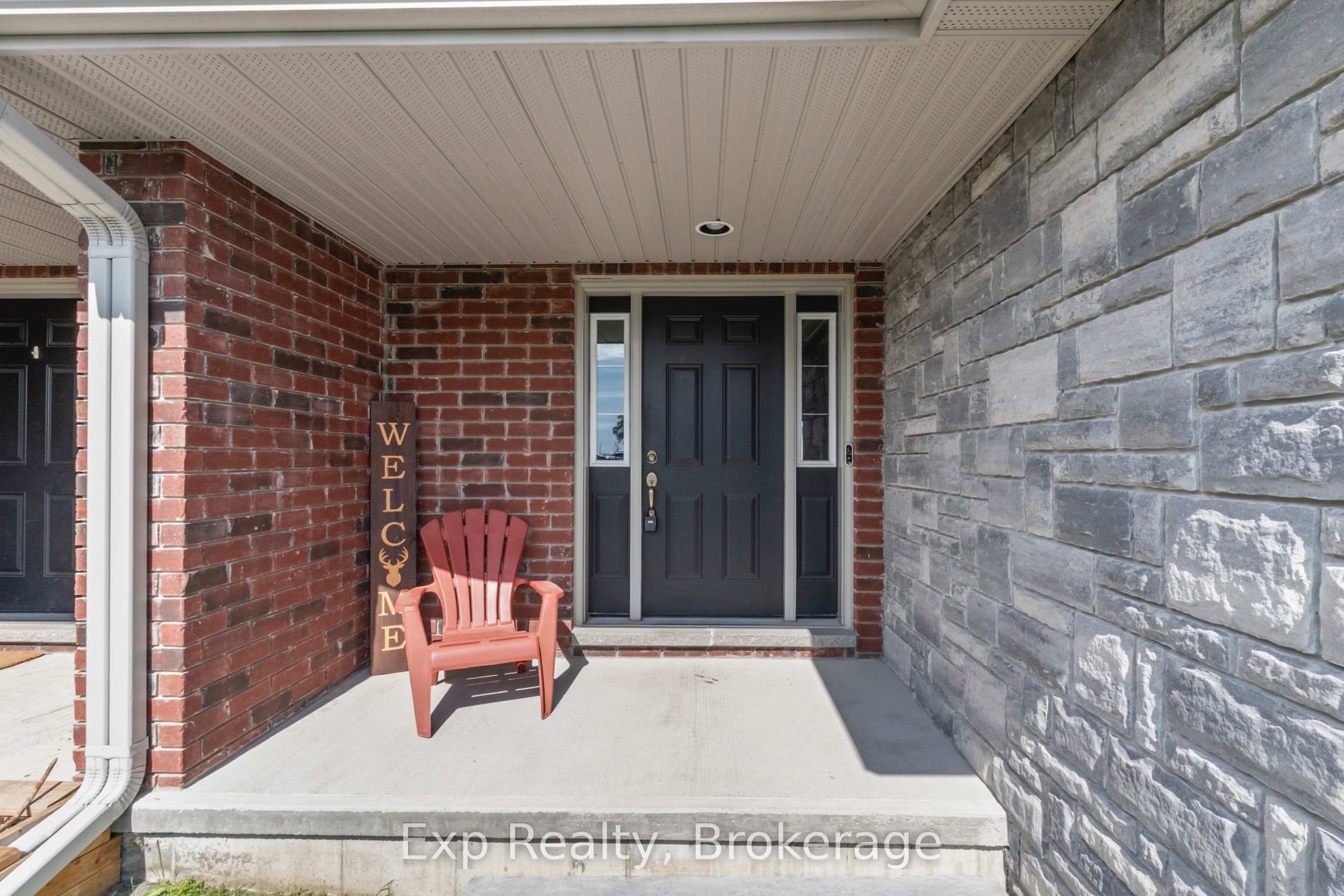 54 Cortland Crescent Property Photo 5