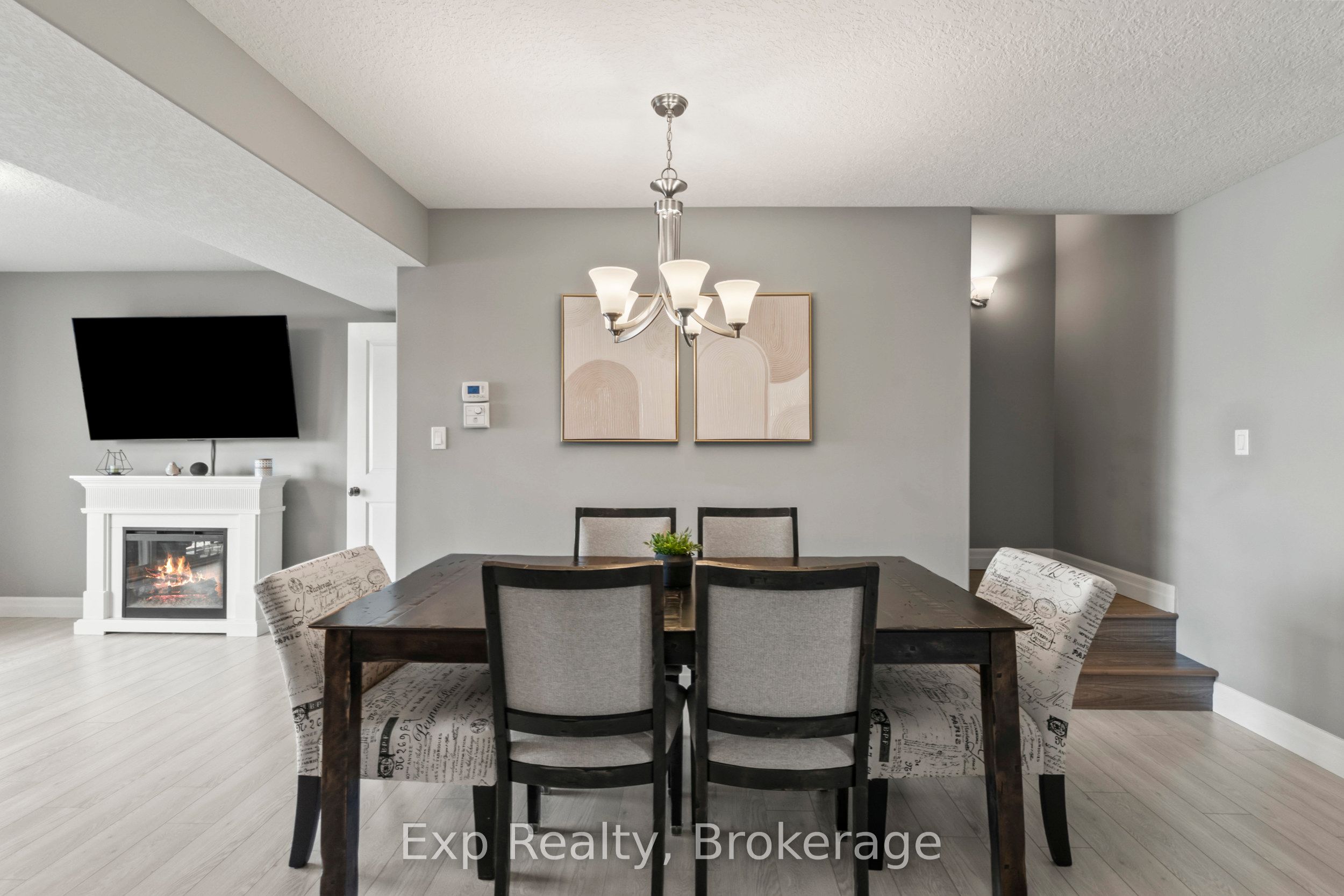 54 Cortland Crescent Property Photo 11