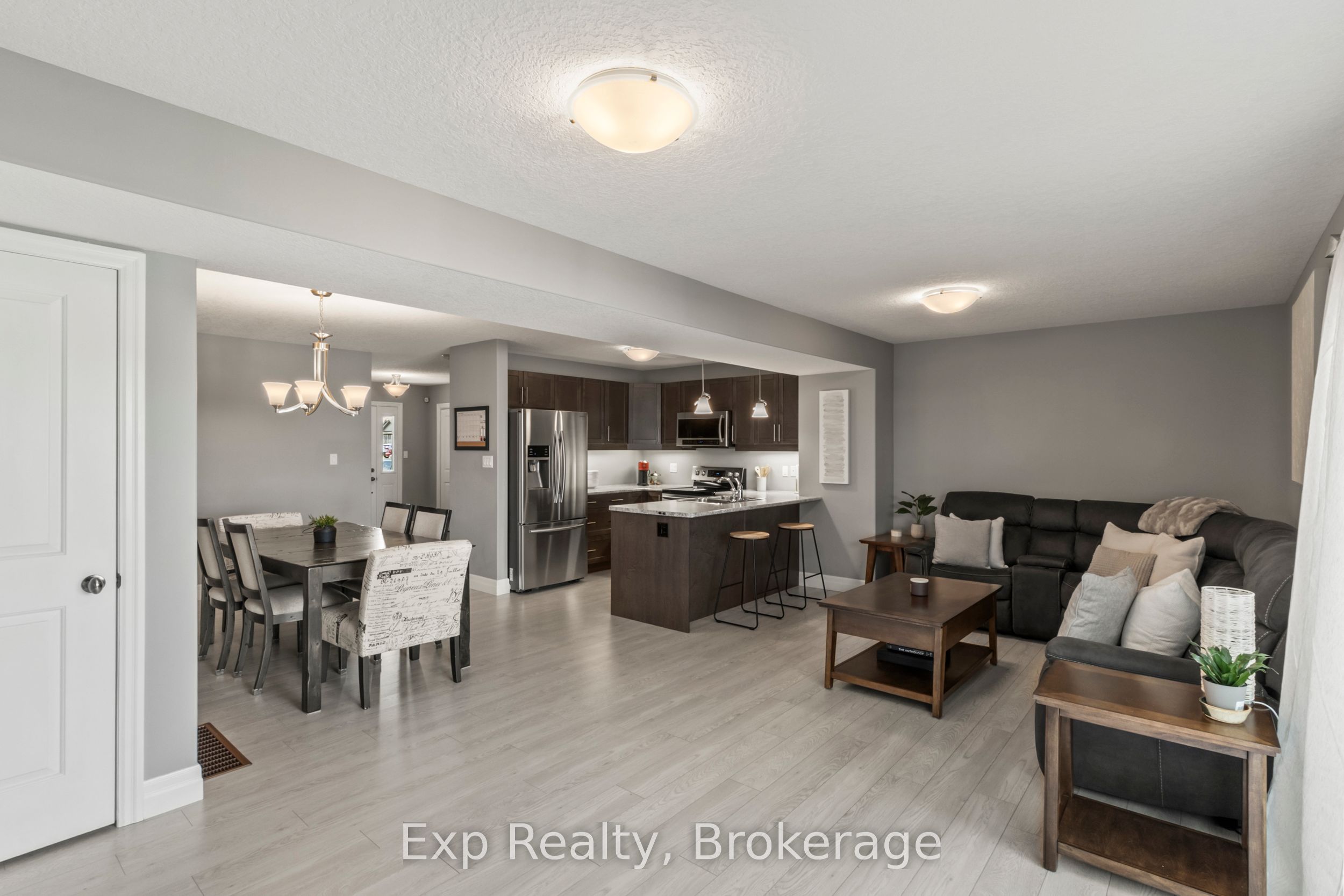 54 Cortland Crescent Property Photo 14