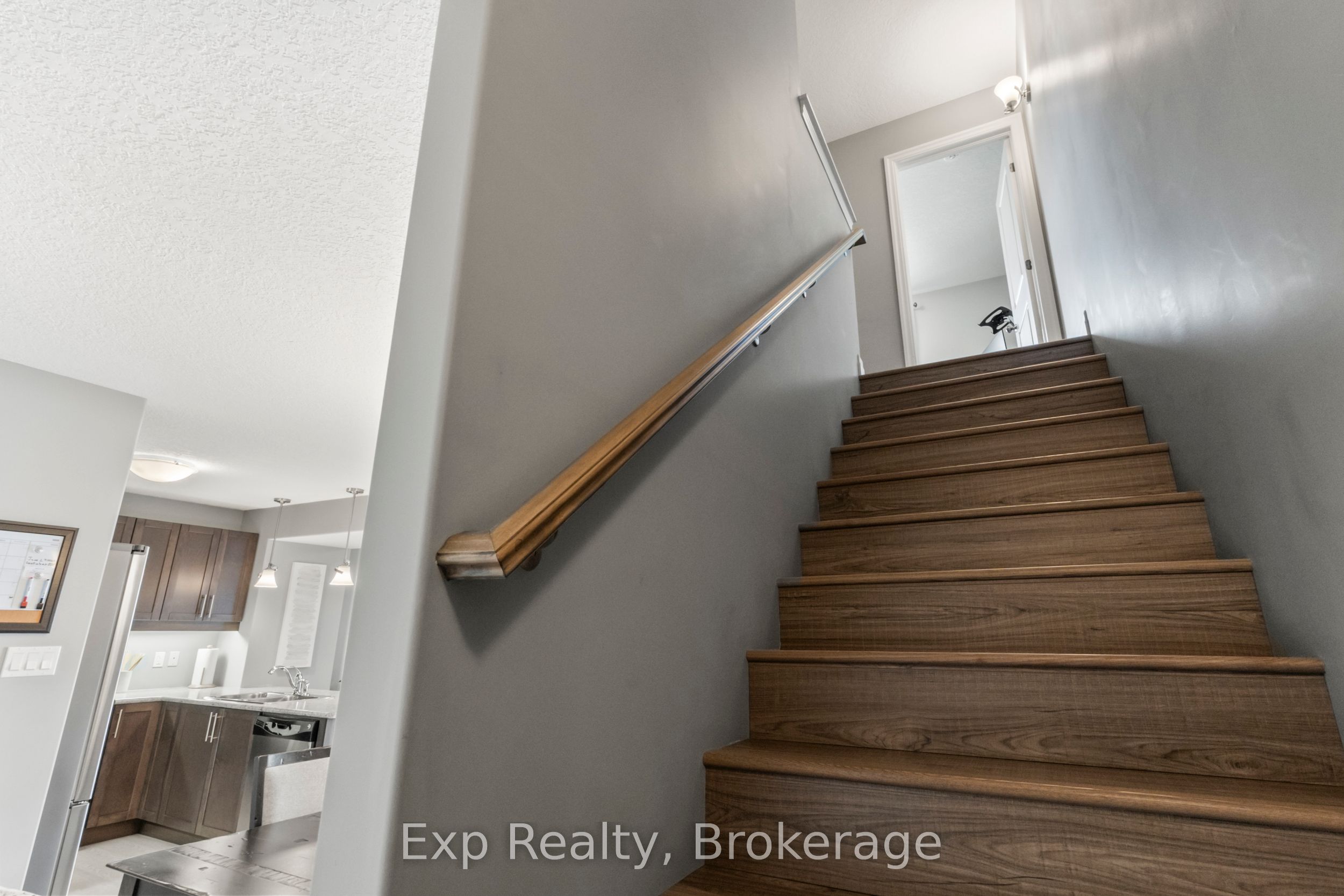 54 Cortland Crescent Property Photo 16