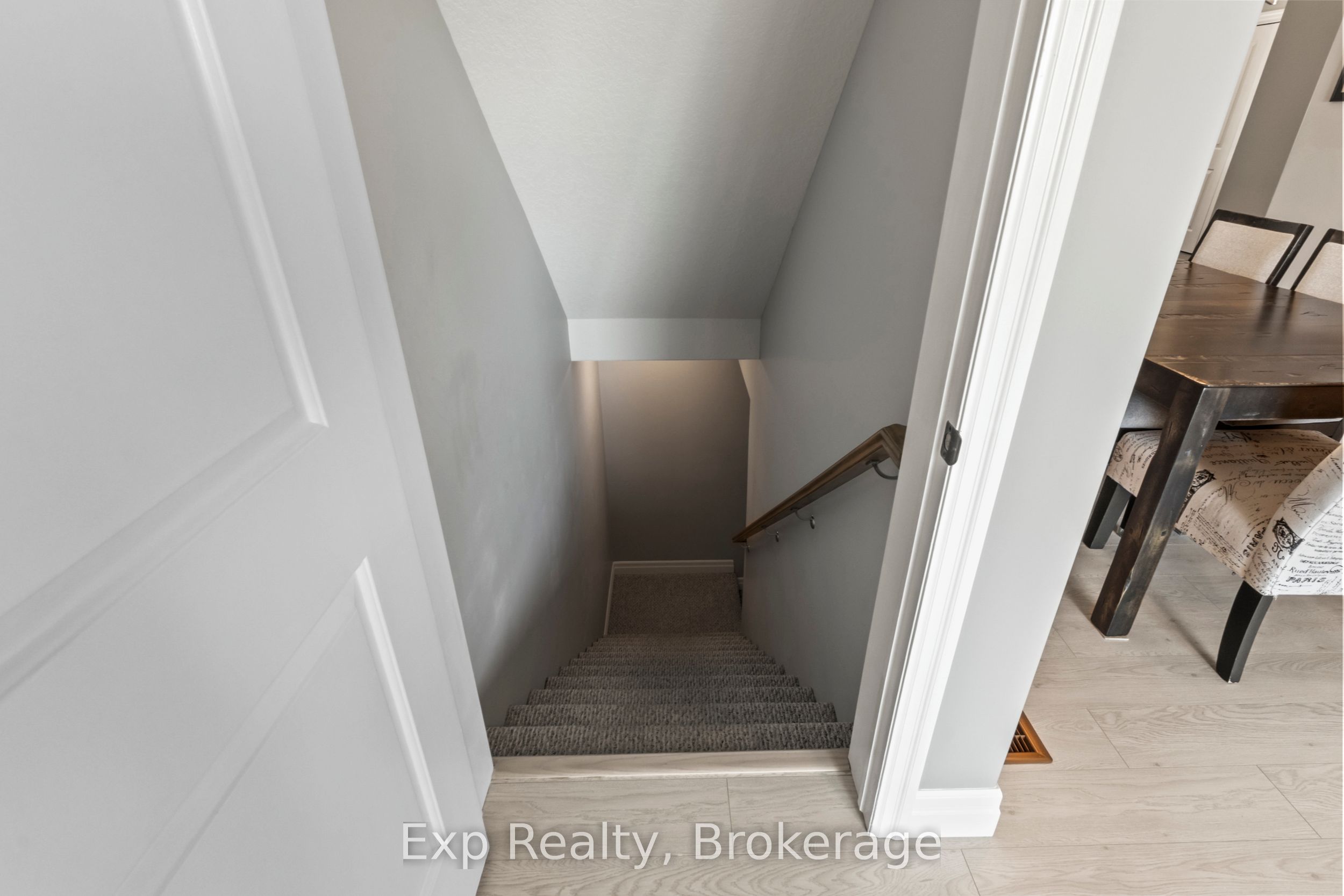 54 Cortland Crescent Property Photo 24