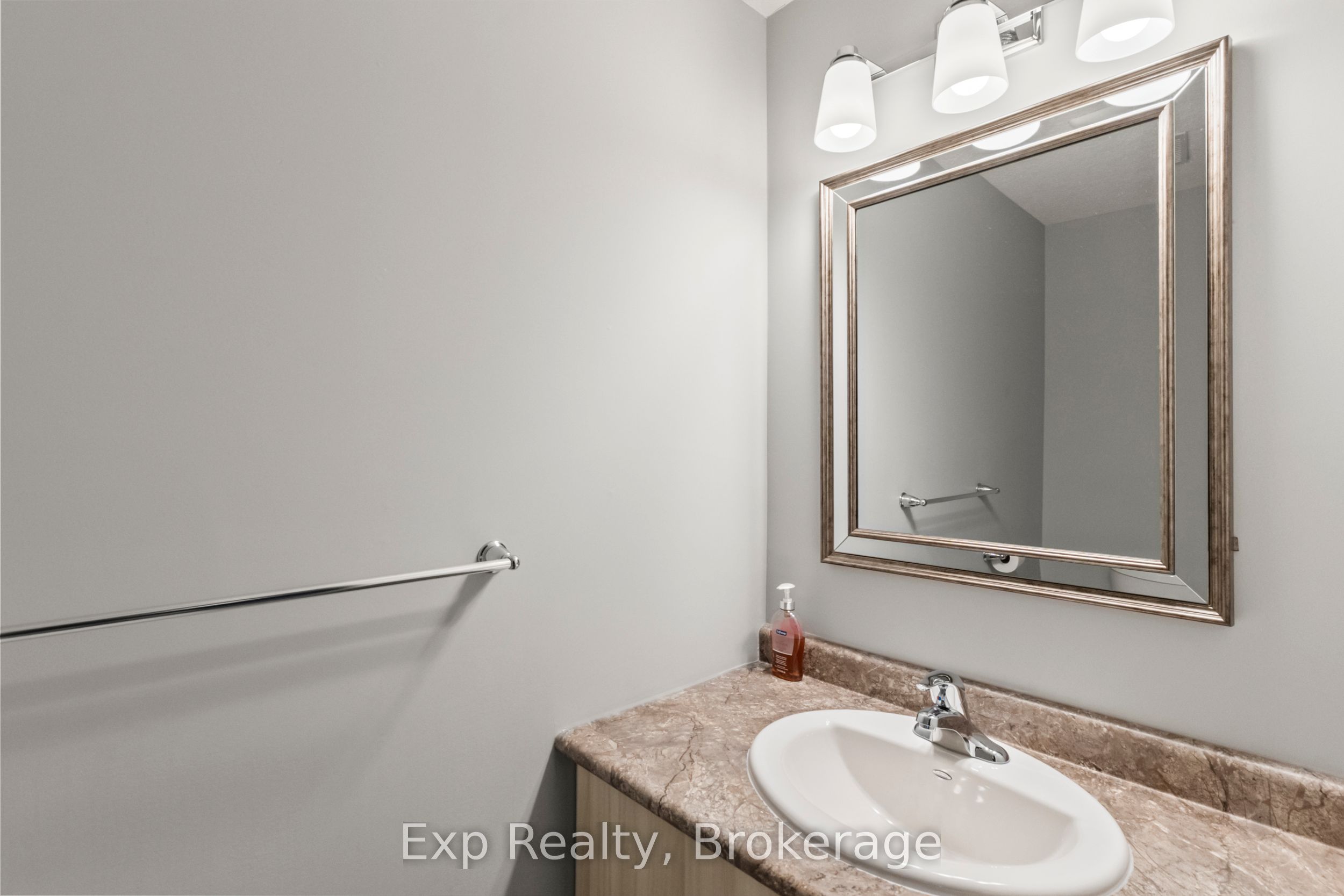54 Cortland Crescent Property Photo 28