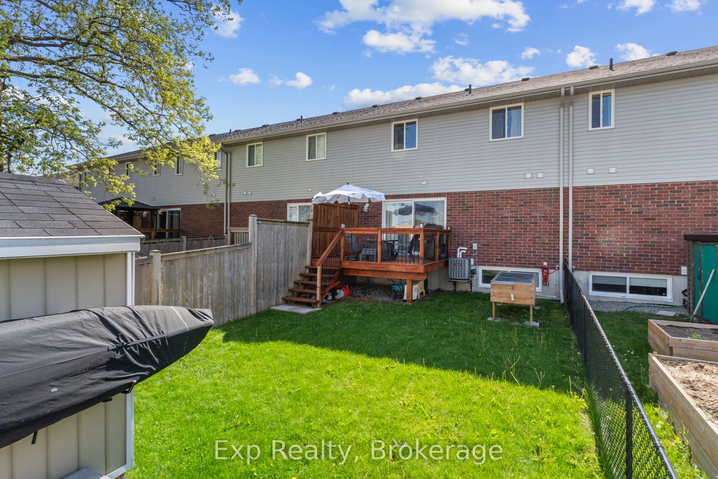 54 Cortland Crescent Property Photo 32