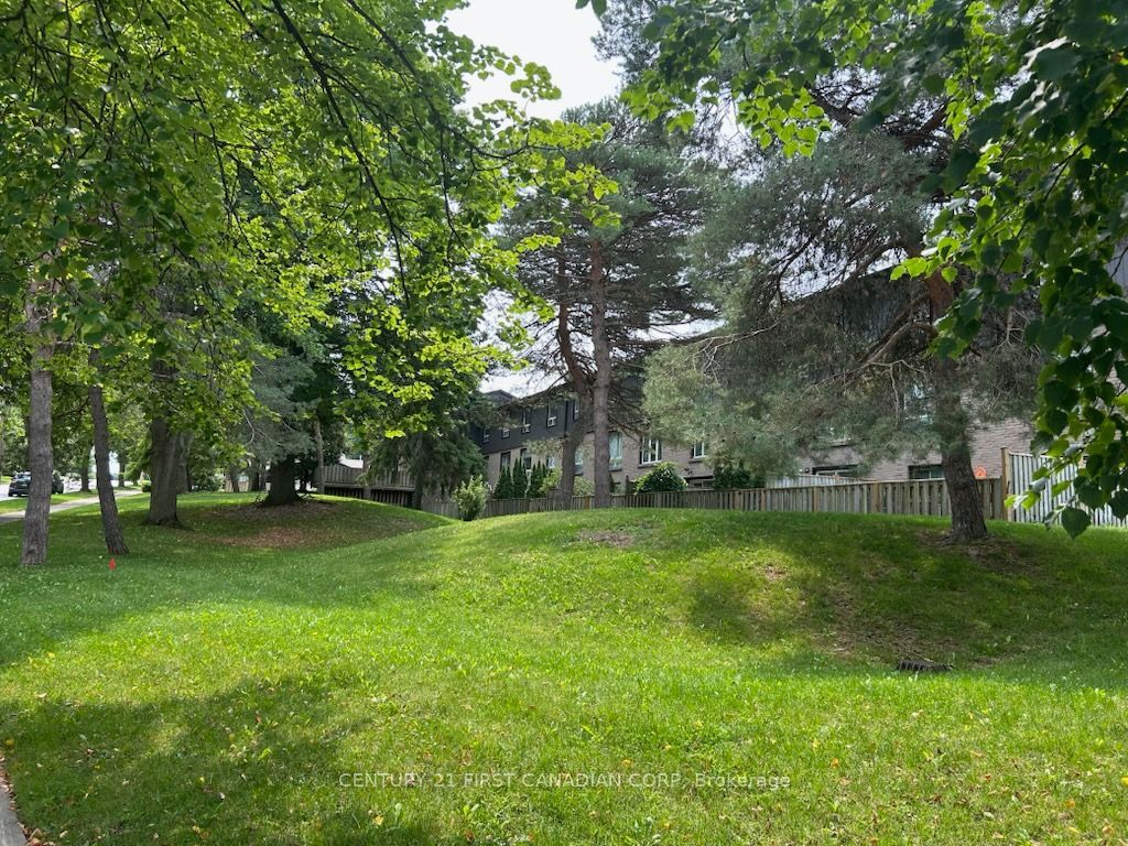 757 Berkshire Drive Property Photo 7