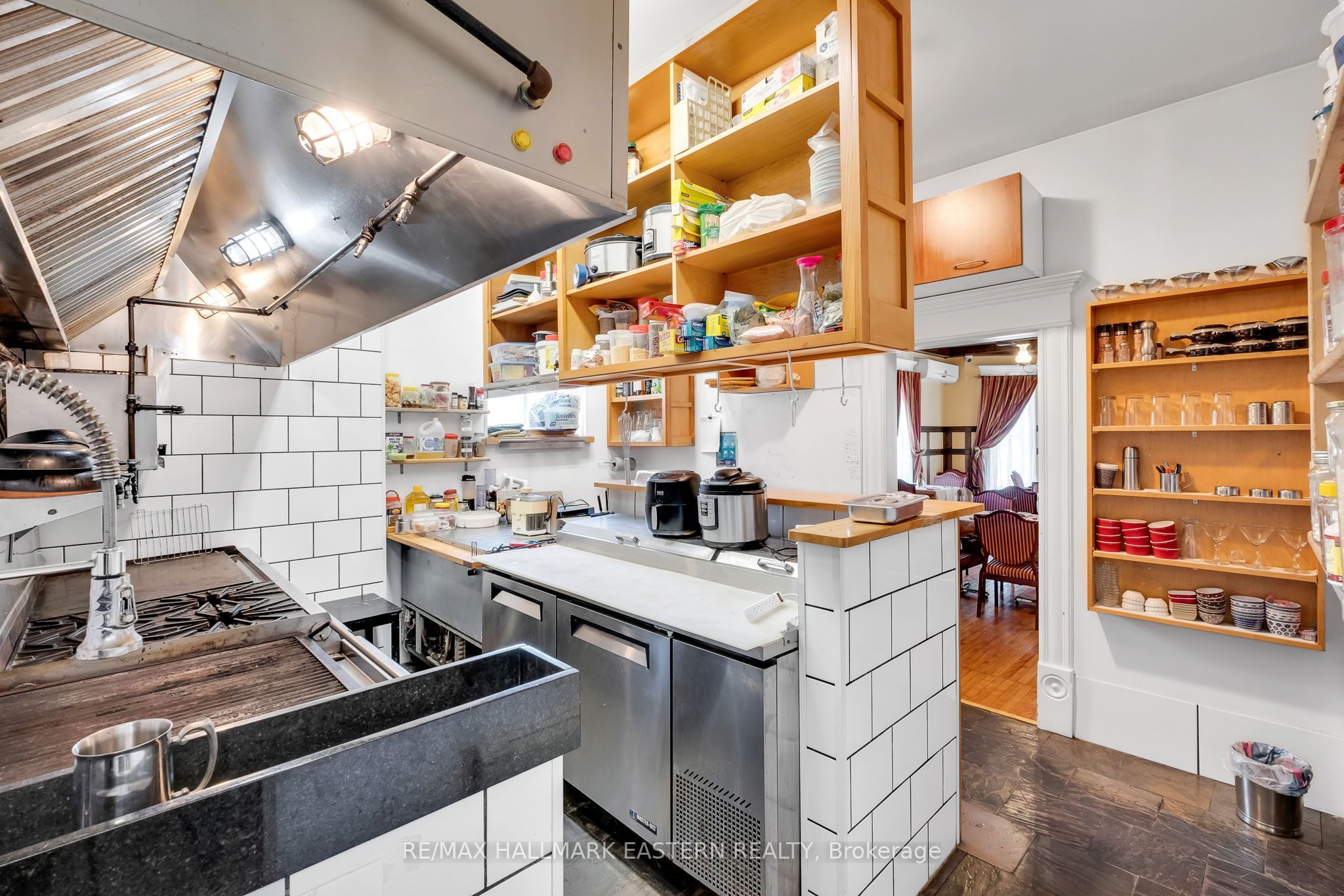 29 Bursthall Street Restaurant Property Photo 6