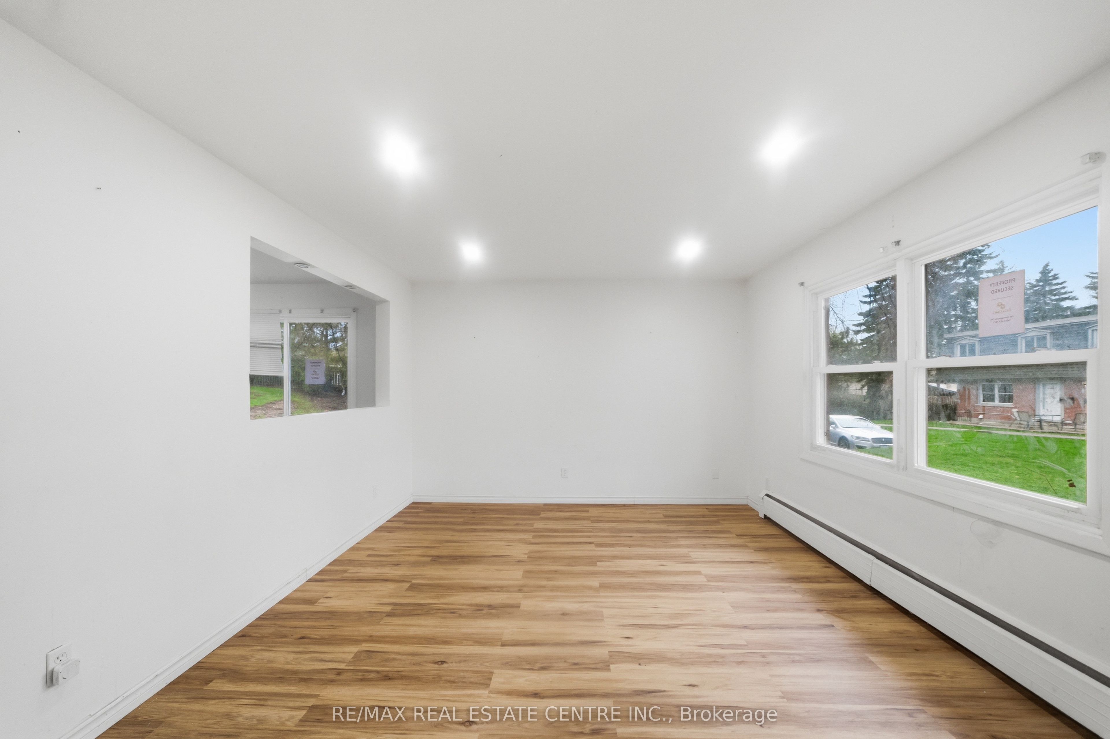 76 Borden Parkway 10 Property Photo 6